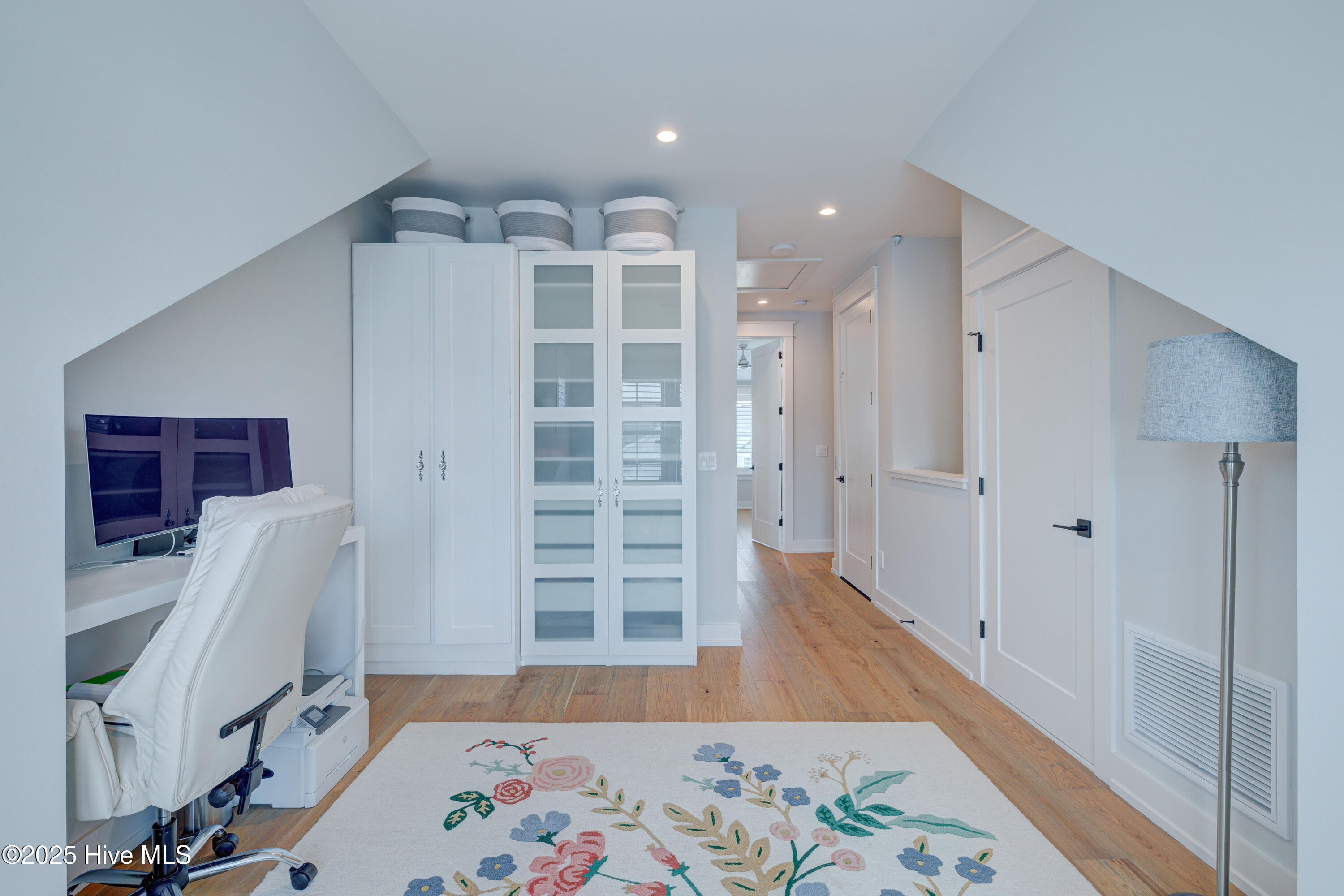 100556960 | Photo 31