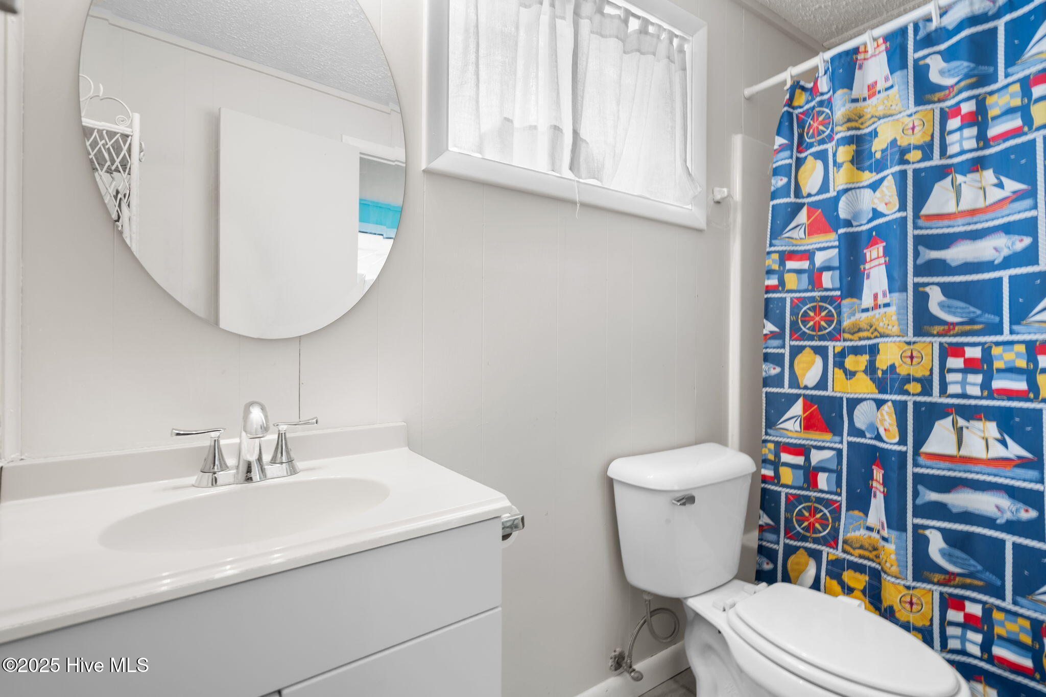 100537685 | Photo 33