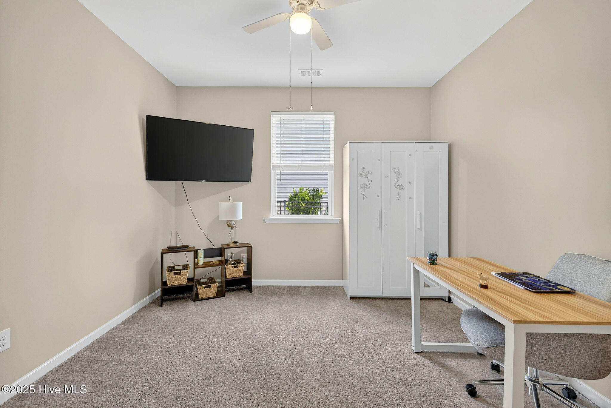 100543614 | Photo 26