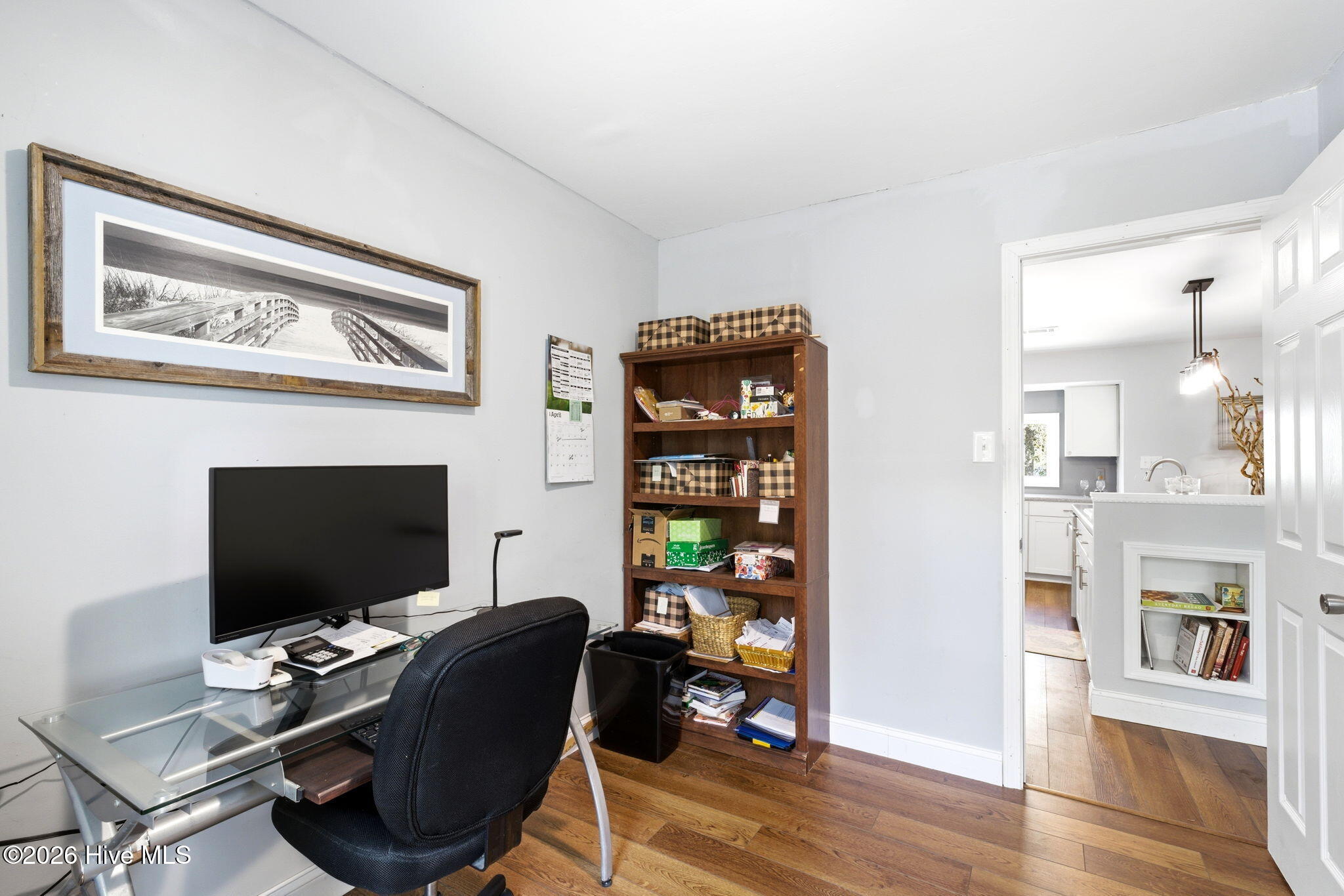 100564618 | Photo 42