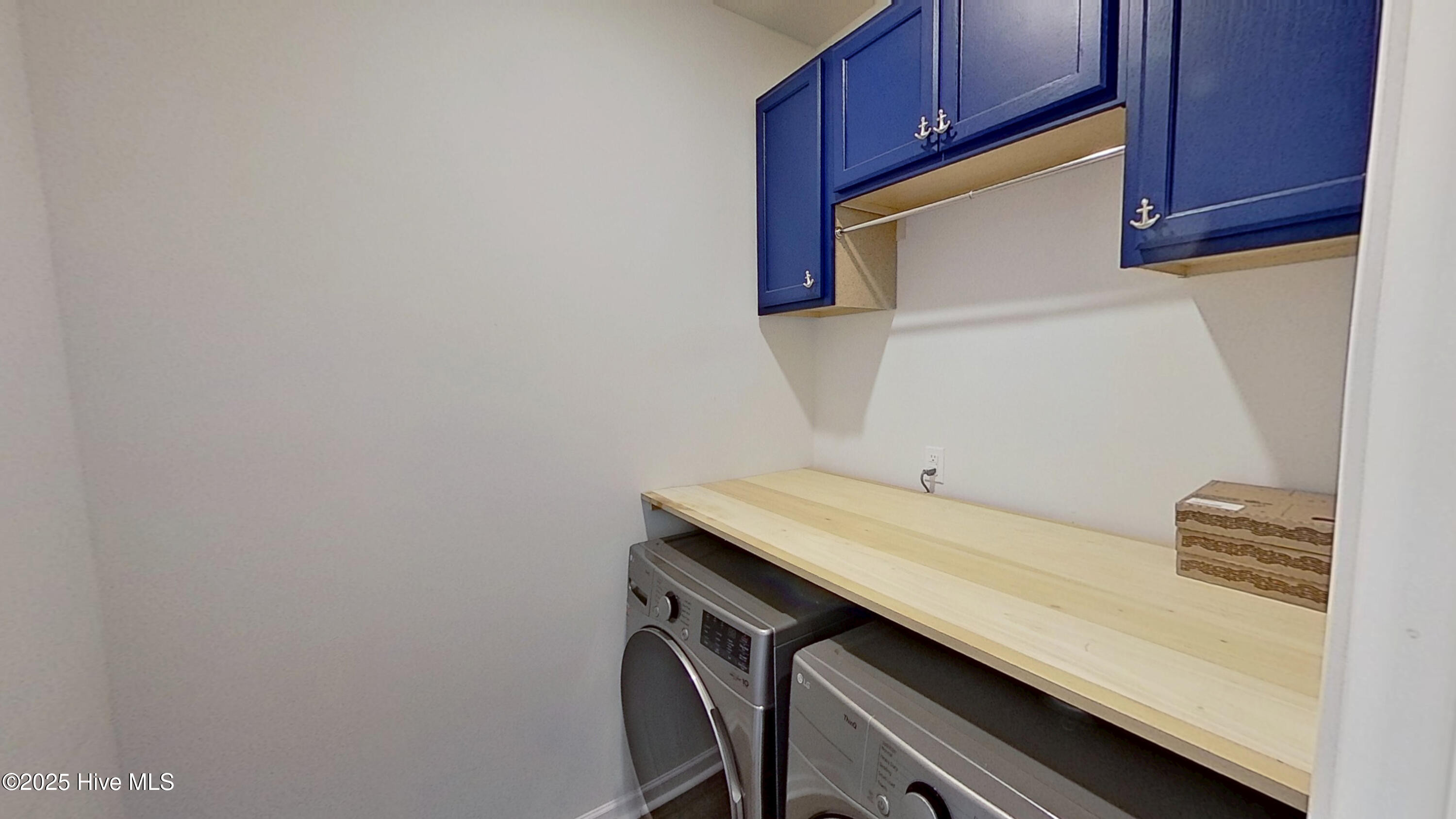 100532856 | Photo 17