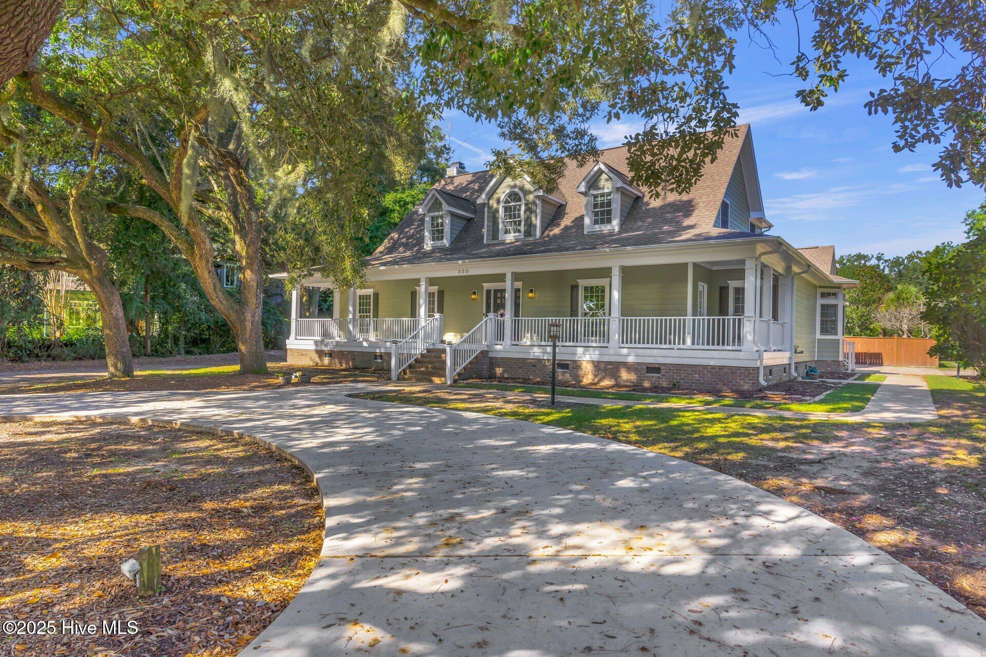 Homes for sale in Wilmington, NC | 300 Cabbage Inlet Ln, Wilmington, NC 28409 | MLS# 100532167