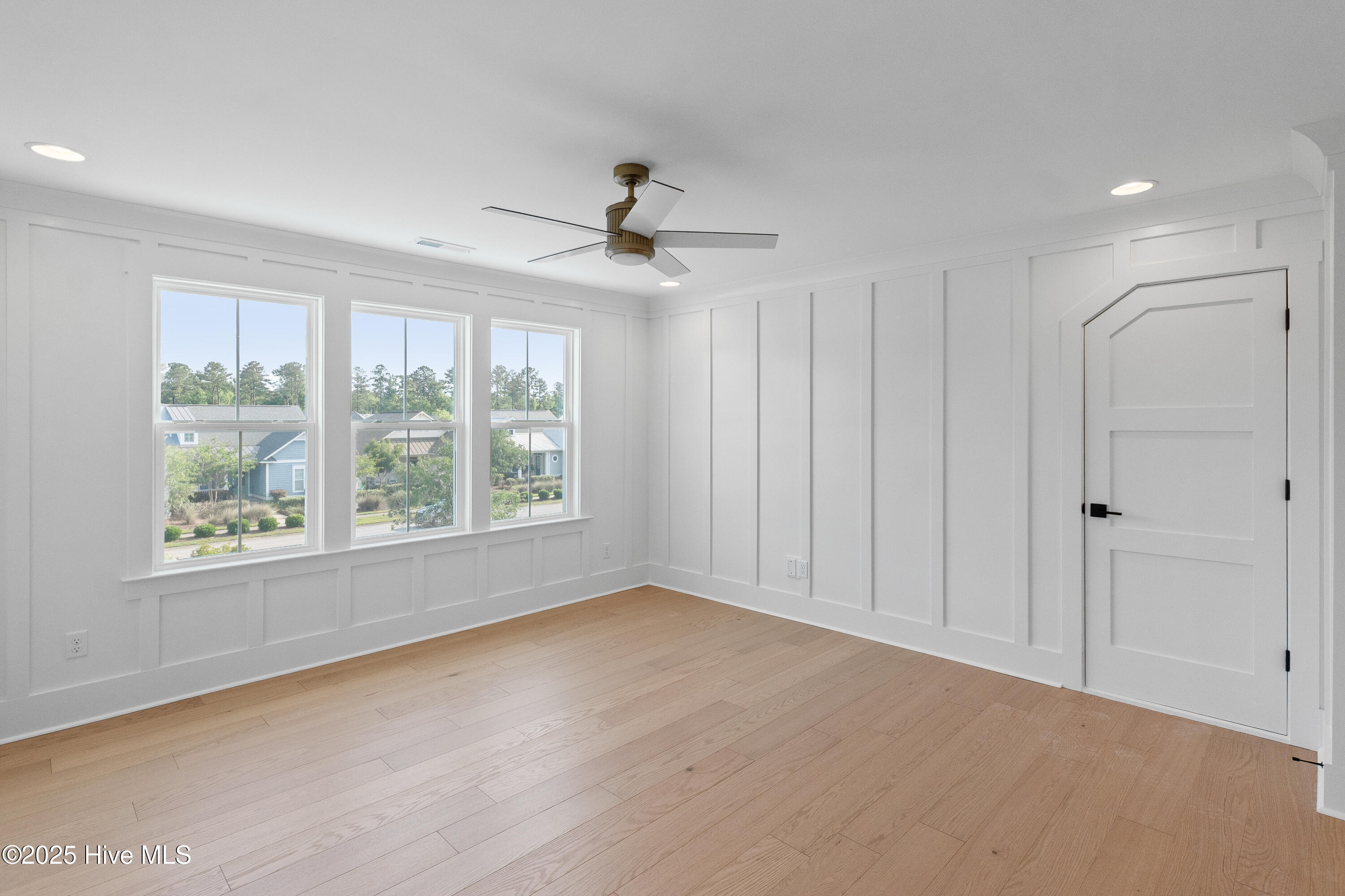 100471123 | Photo 31