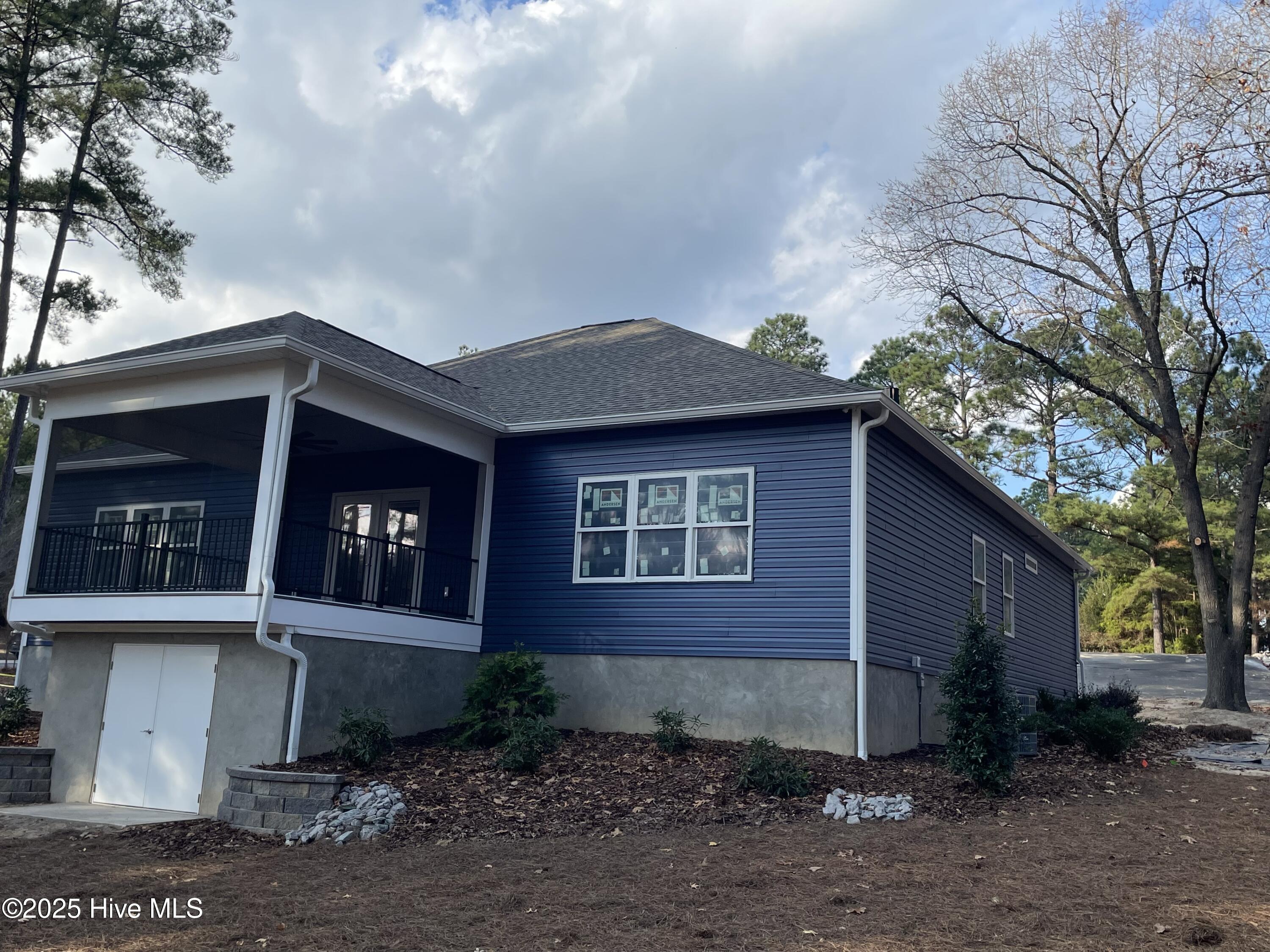 Homes for sale in West End, NC | 107 Devonshire Ave W, West End, NC 27376 | MLS# 100531712