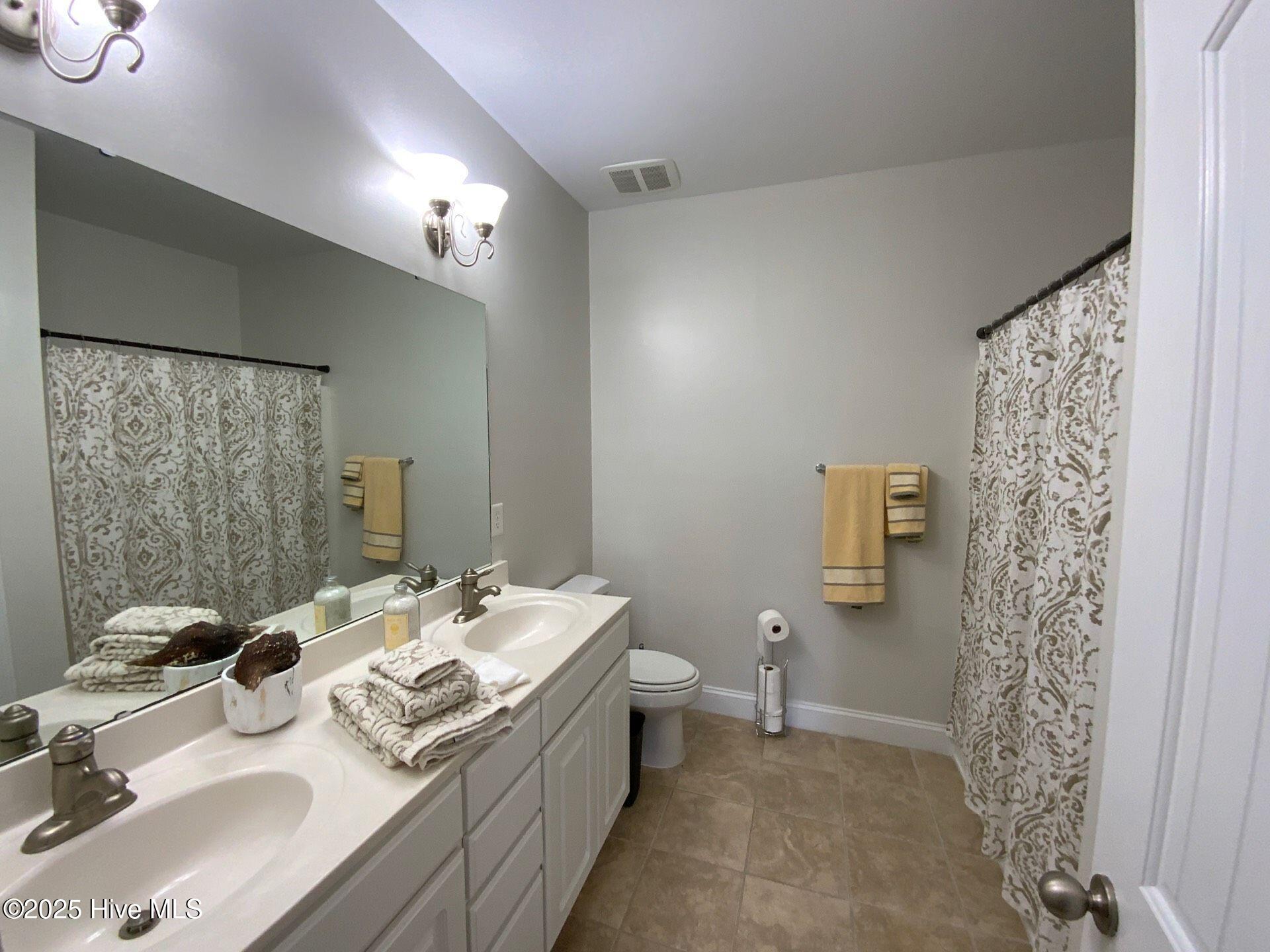 100 Gateway Condos Drive UNIT 113, Surf City, NC, 28445