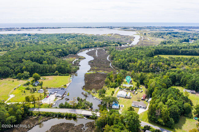 100546361 | Photo 44