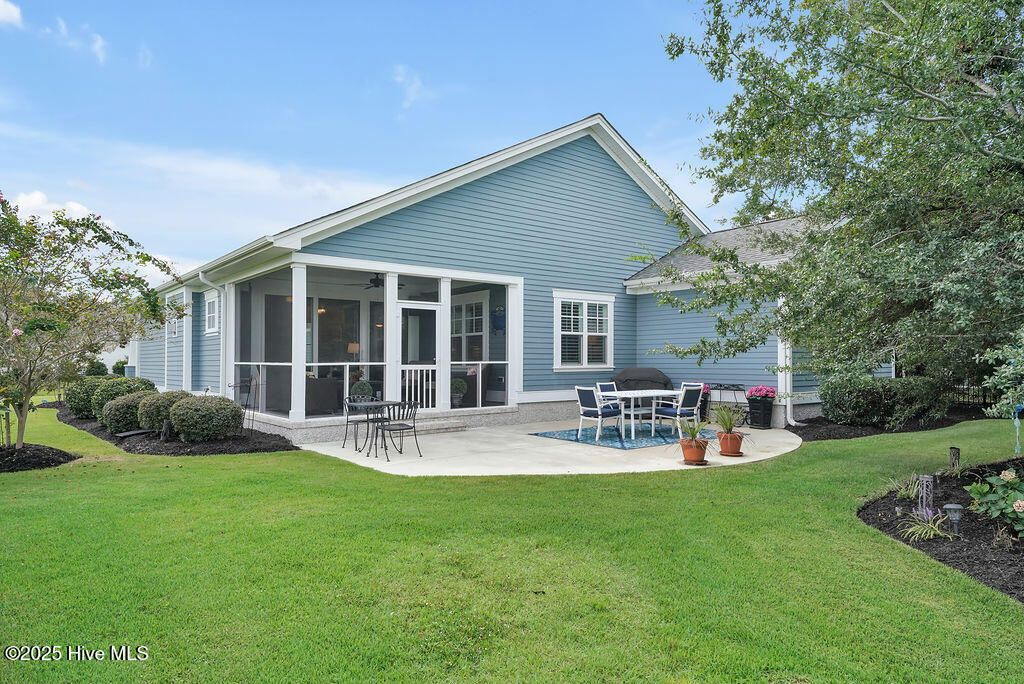 100535005 | Photo 36