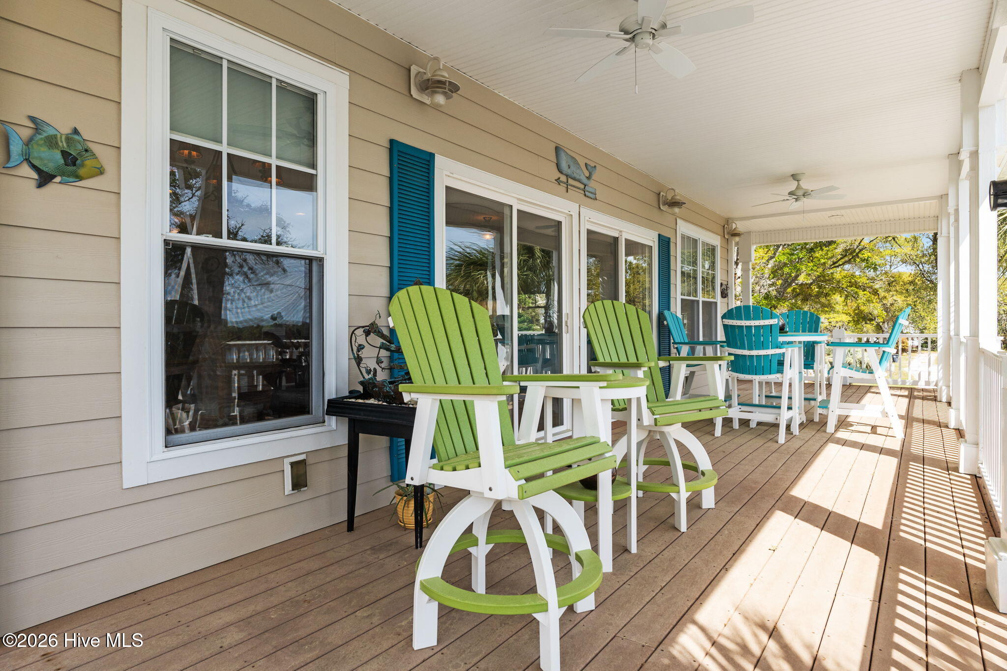 100566344 | Photo 16