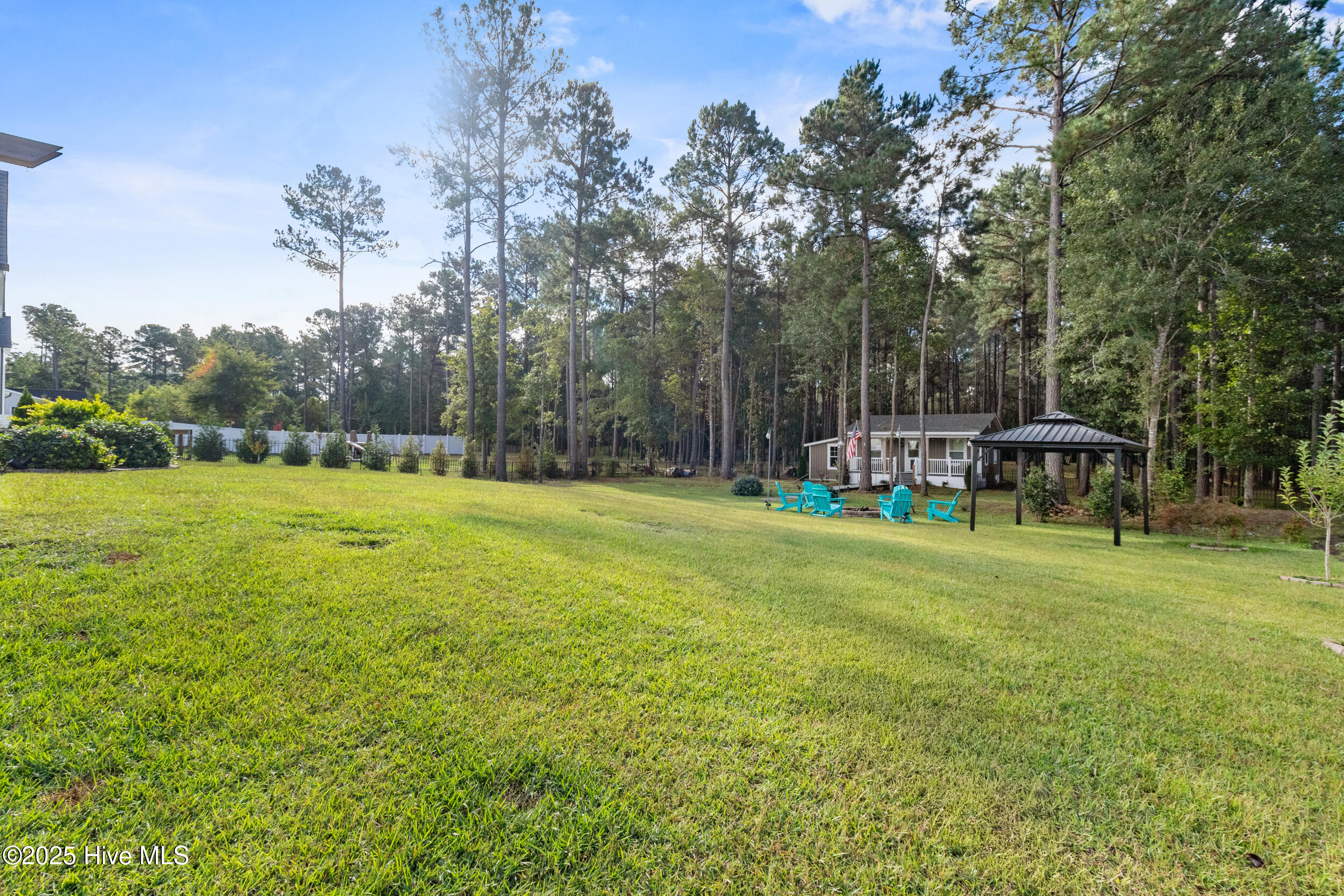 100536261 | Photo 41