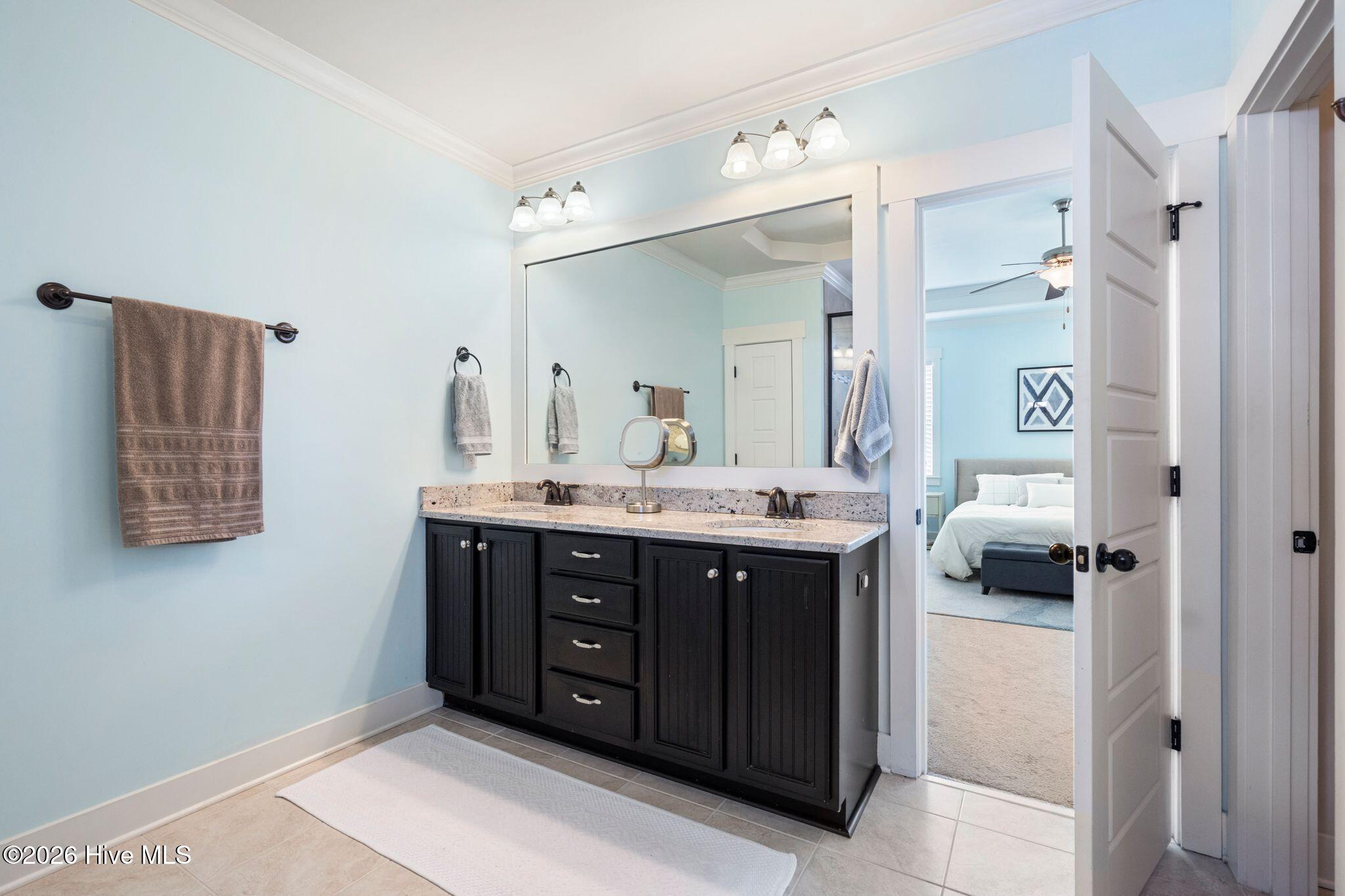 100558844 | Photo 34