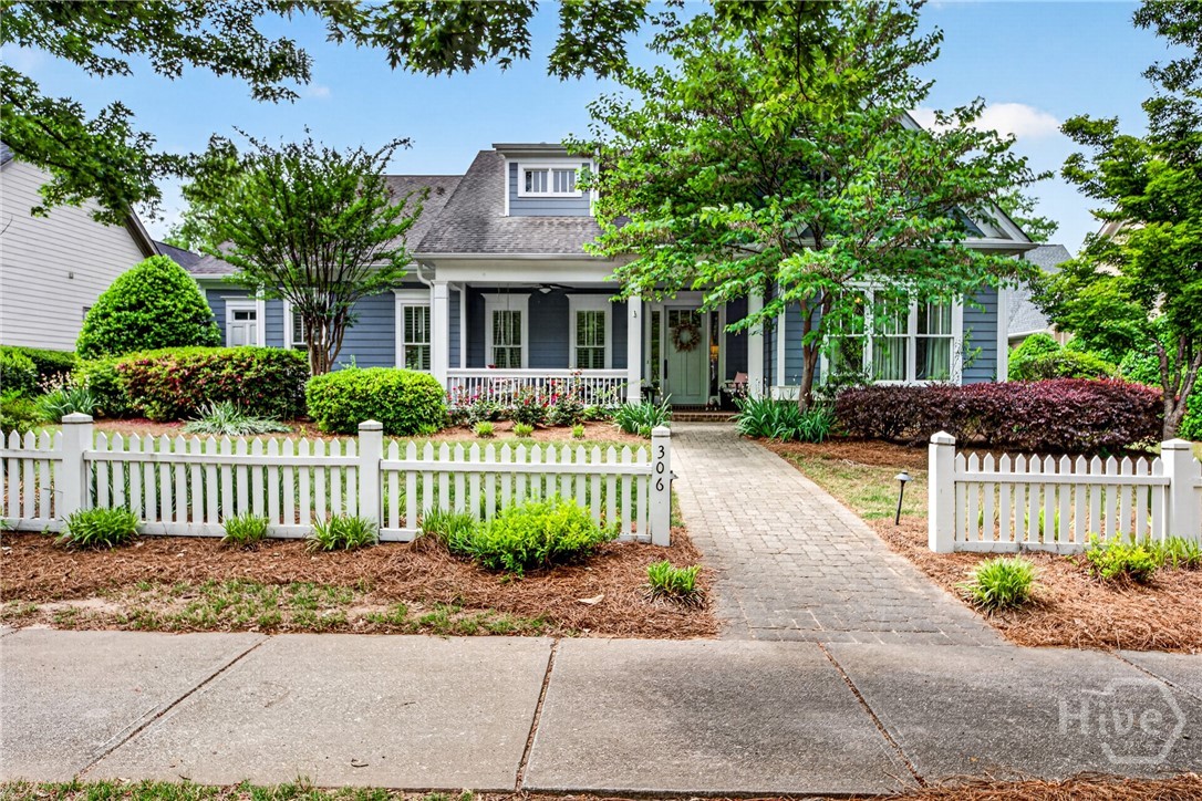Property at 306 Horseshoe Bend
