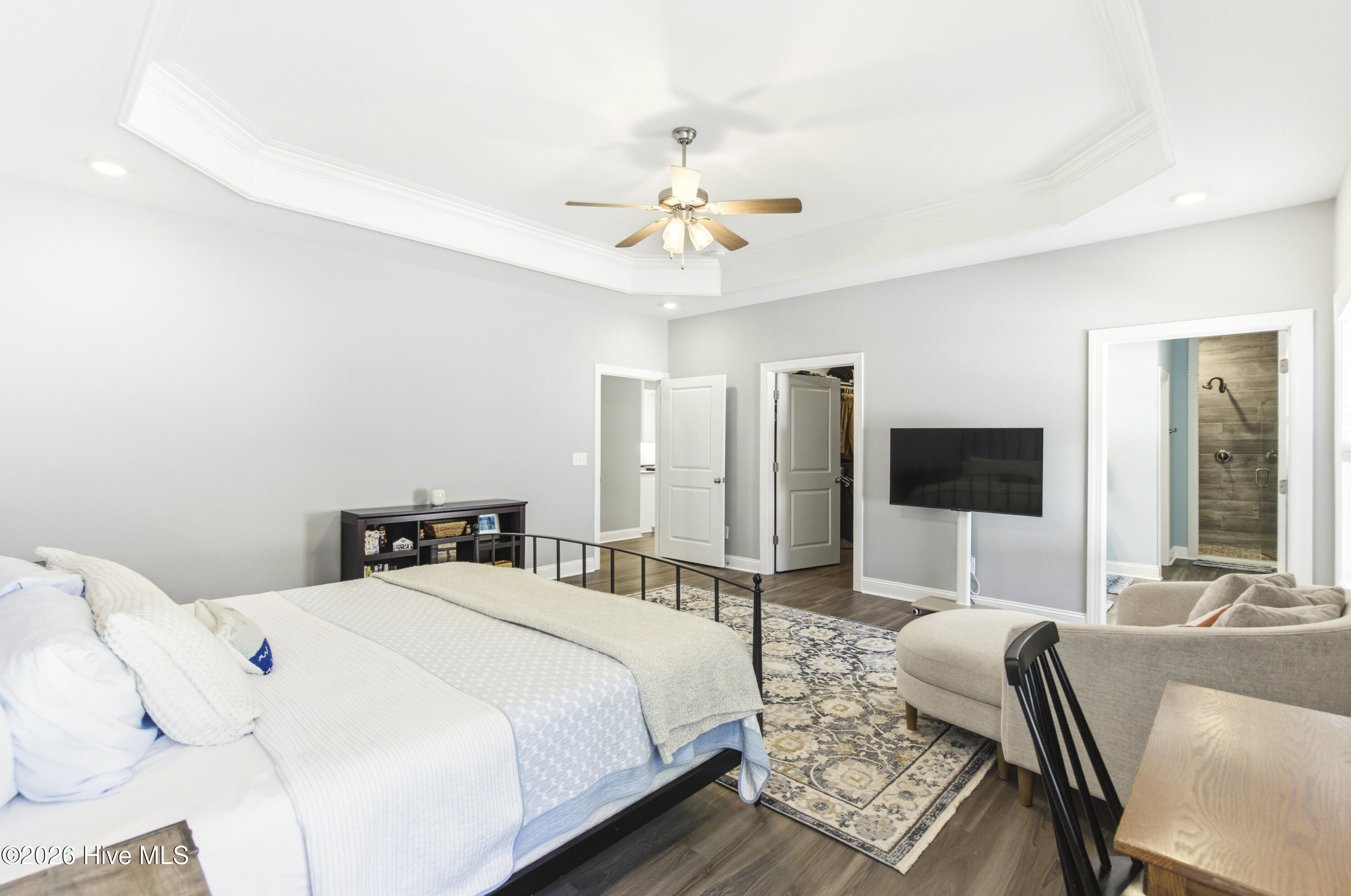 100568018 | Photo 31