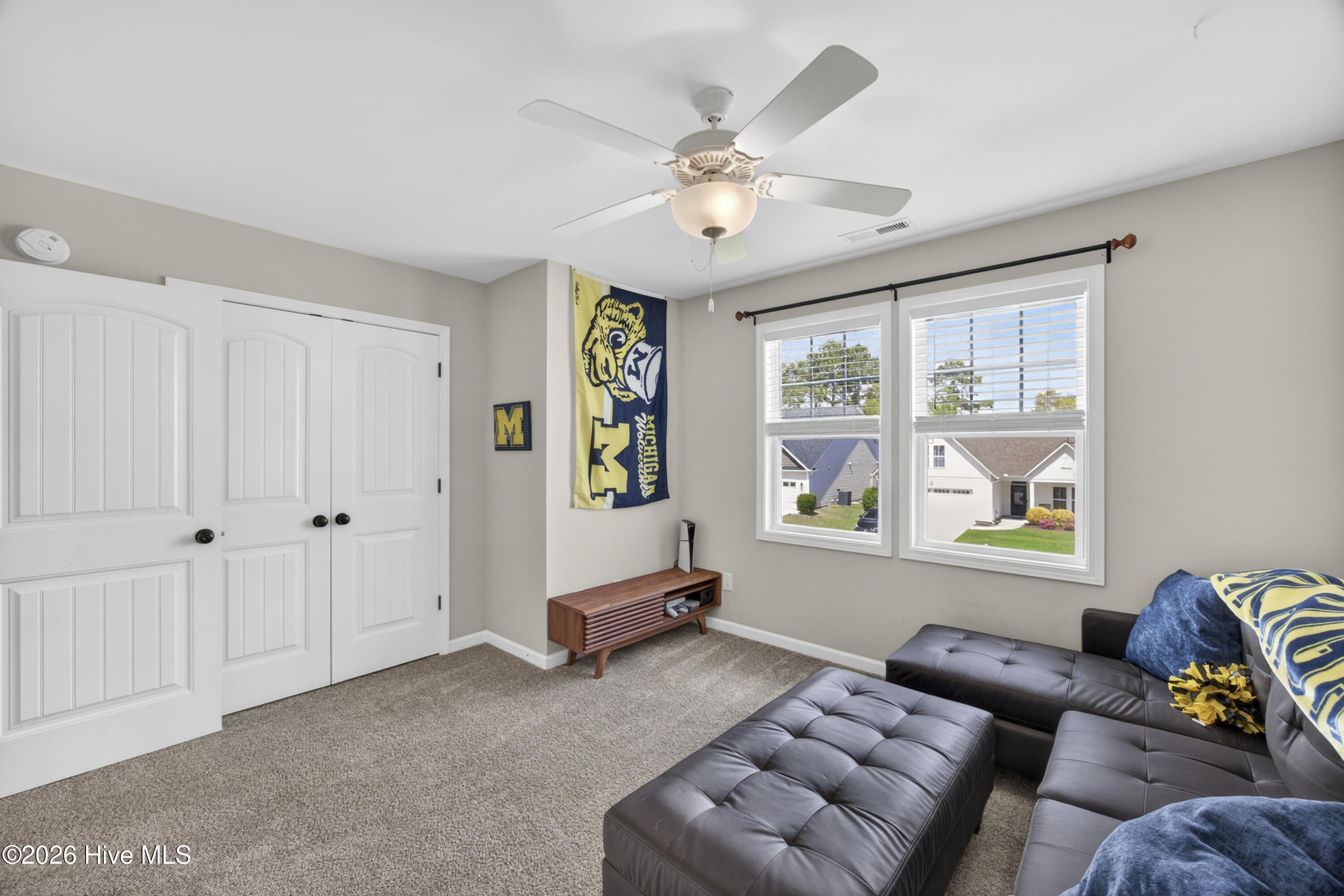 100567368 | Photo 52