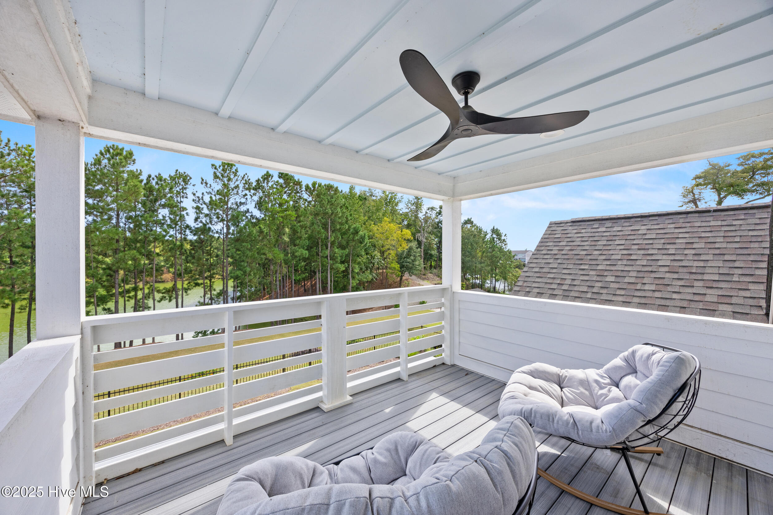 100559314 | Photo 36