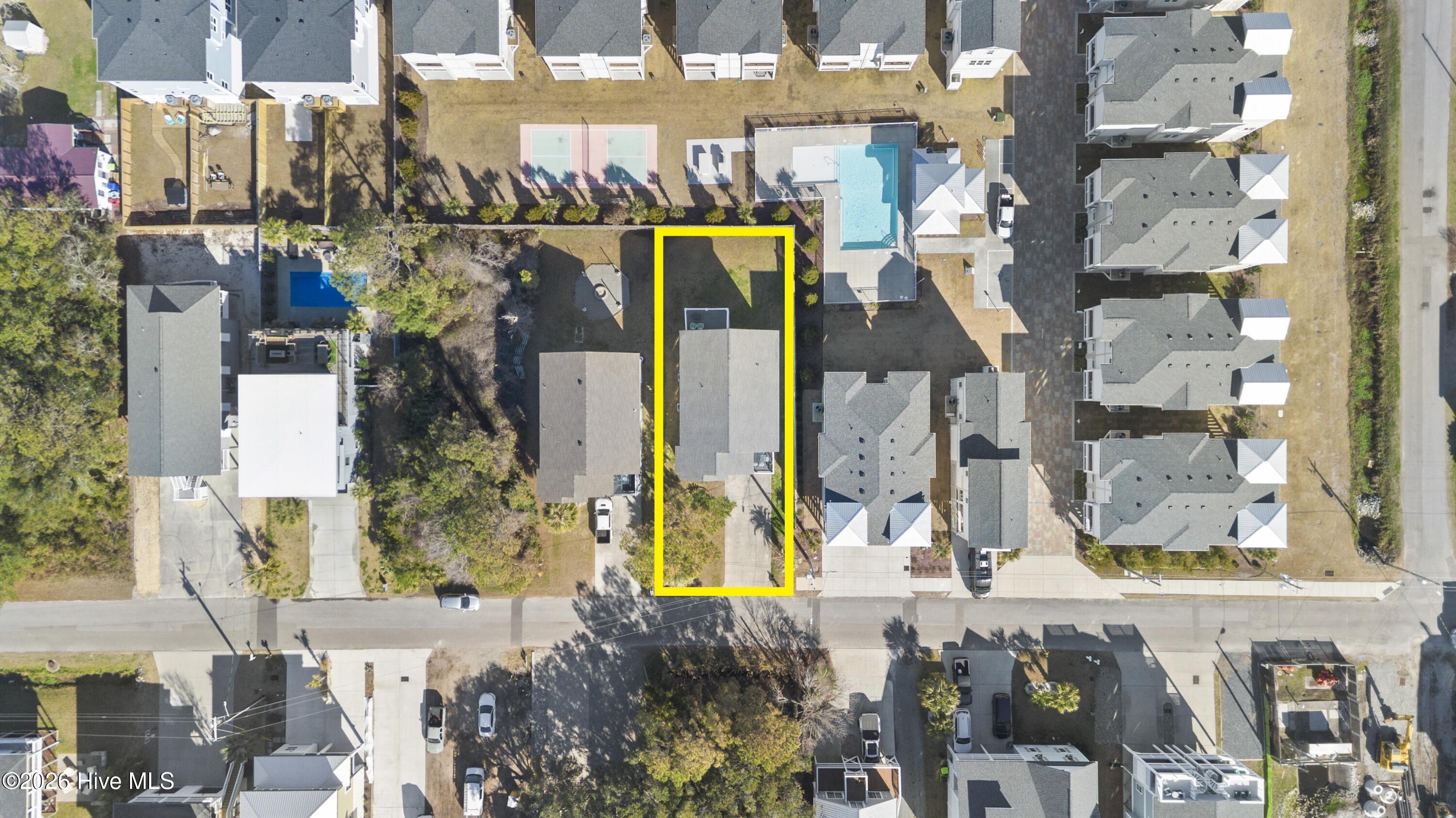 100549941 | Photo 64