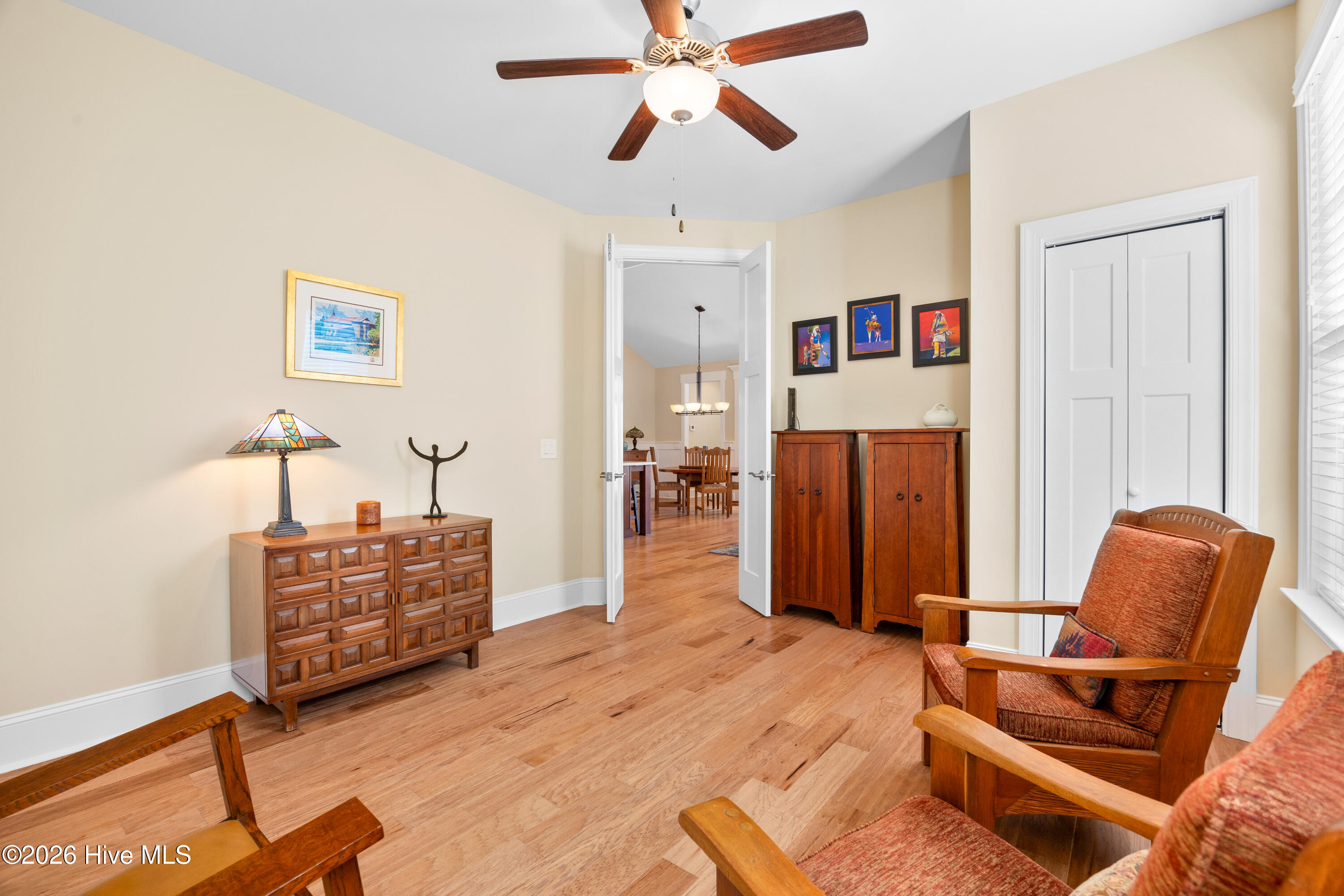 100550520 | Photo 26