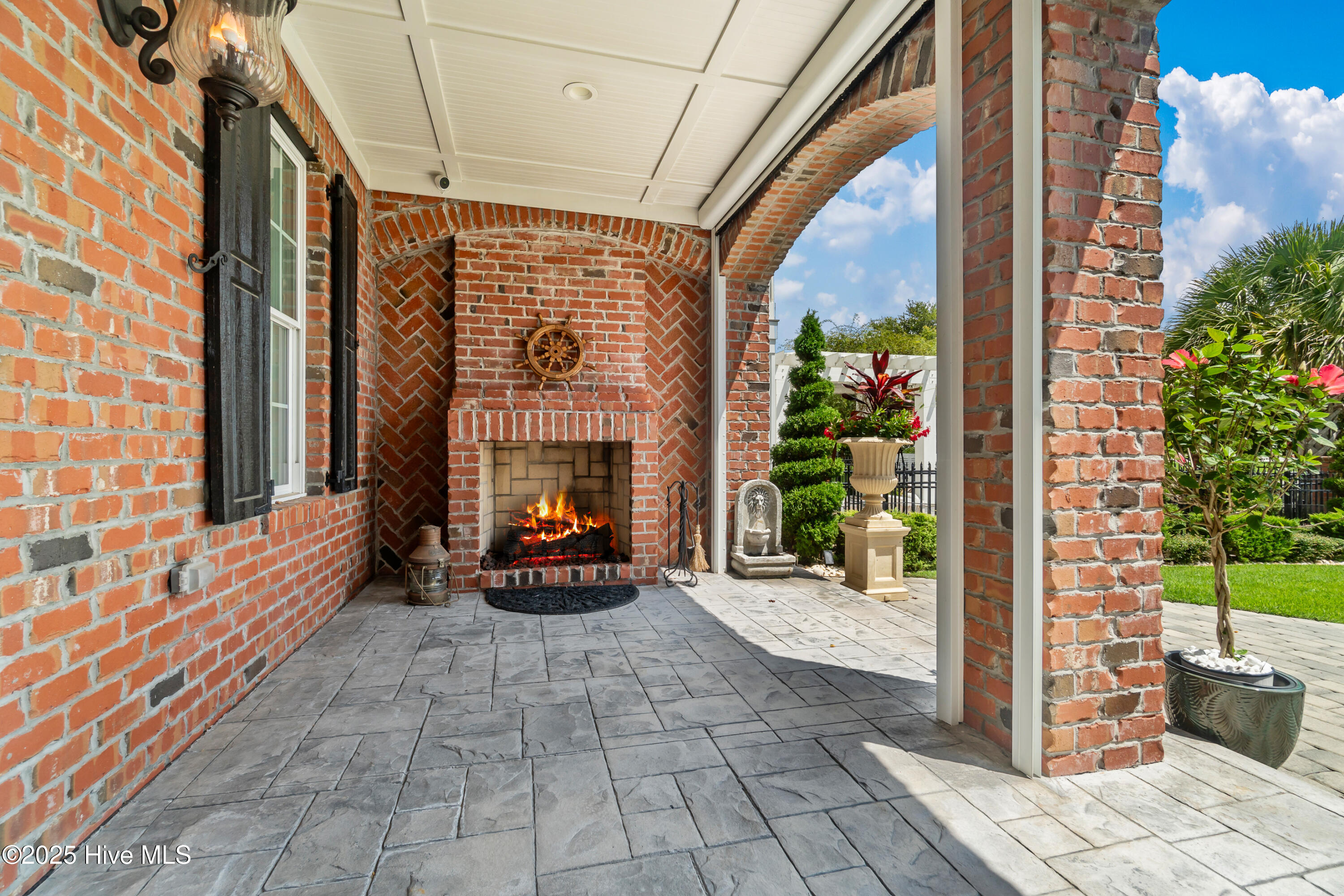 screens pull down to make this a year-round living space