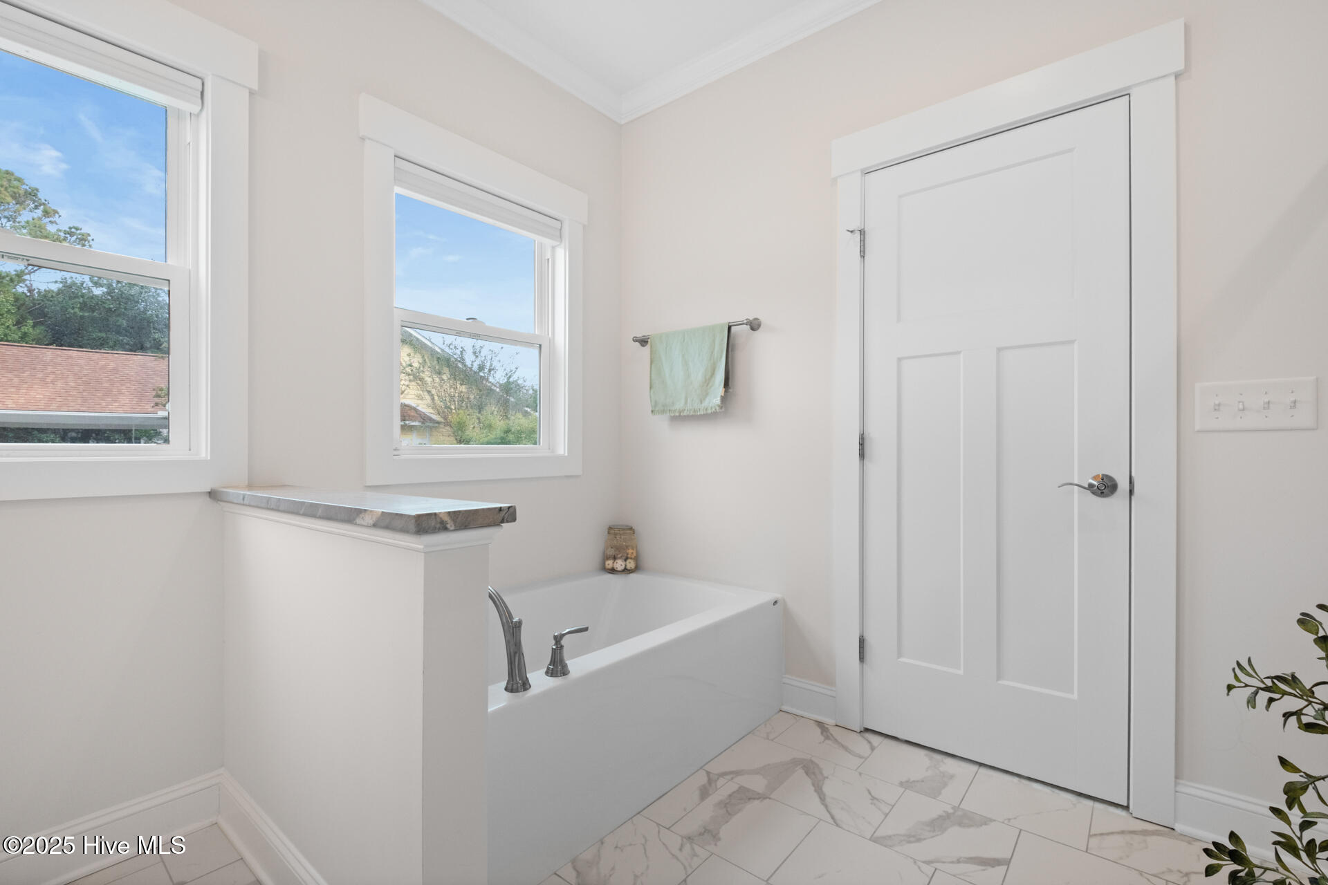 100554078 | Photo 31