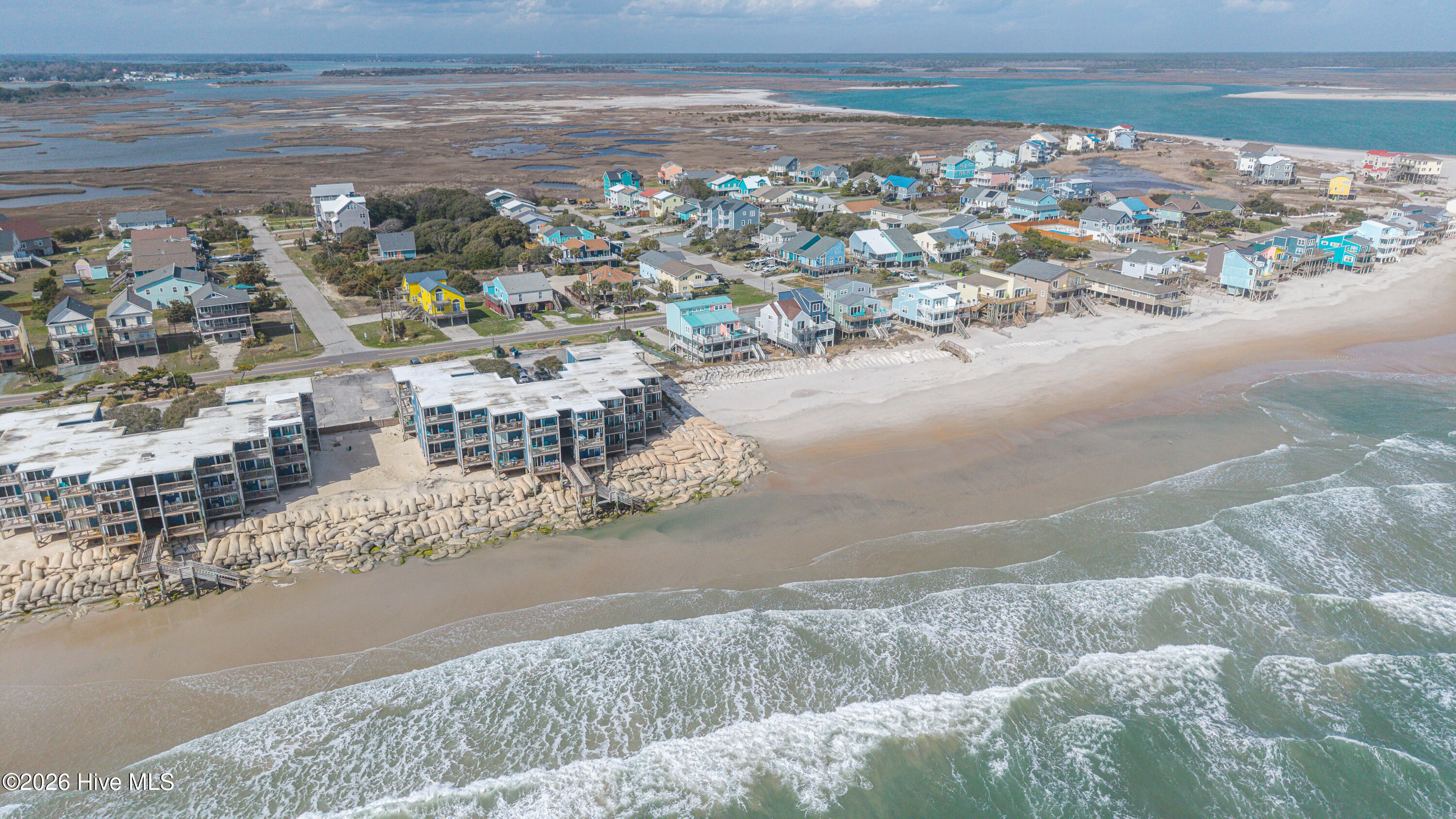 100559140 | Photo 64