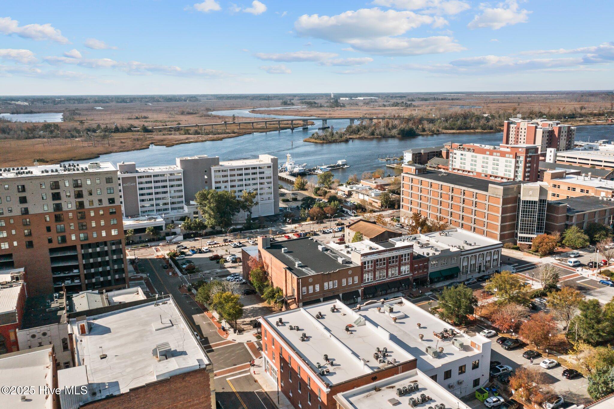 100543966 | Photo 45