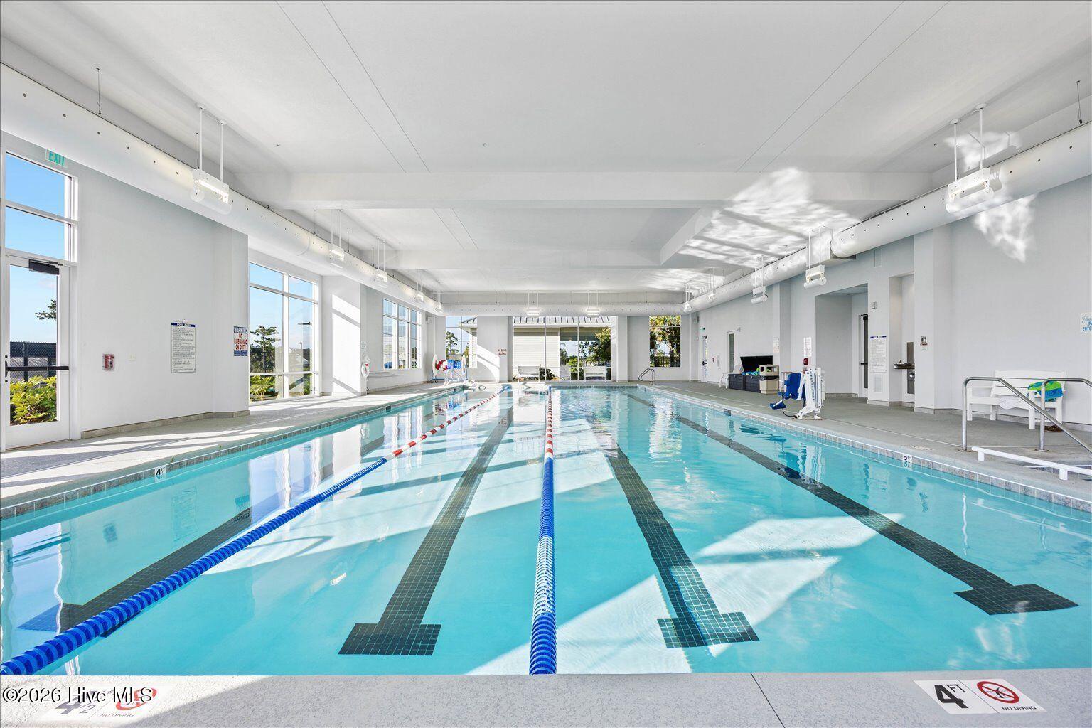 100564841 | Photo 37