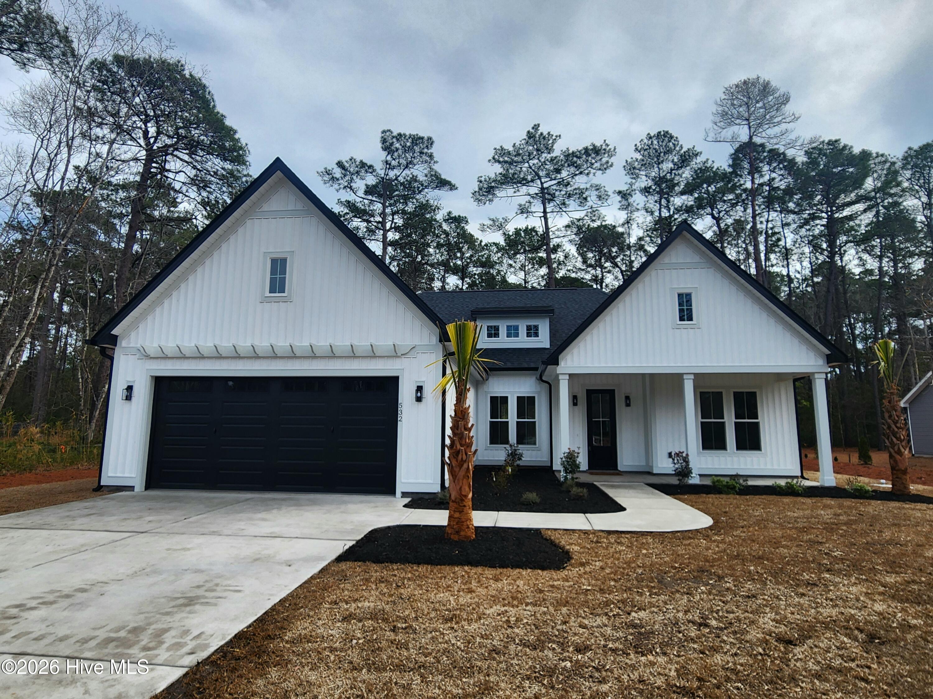 100554103 | Photo 46