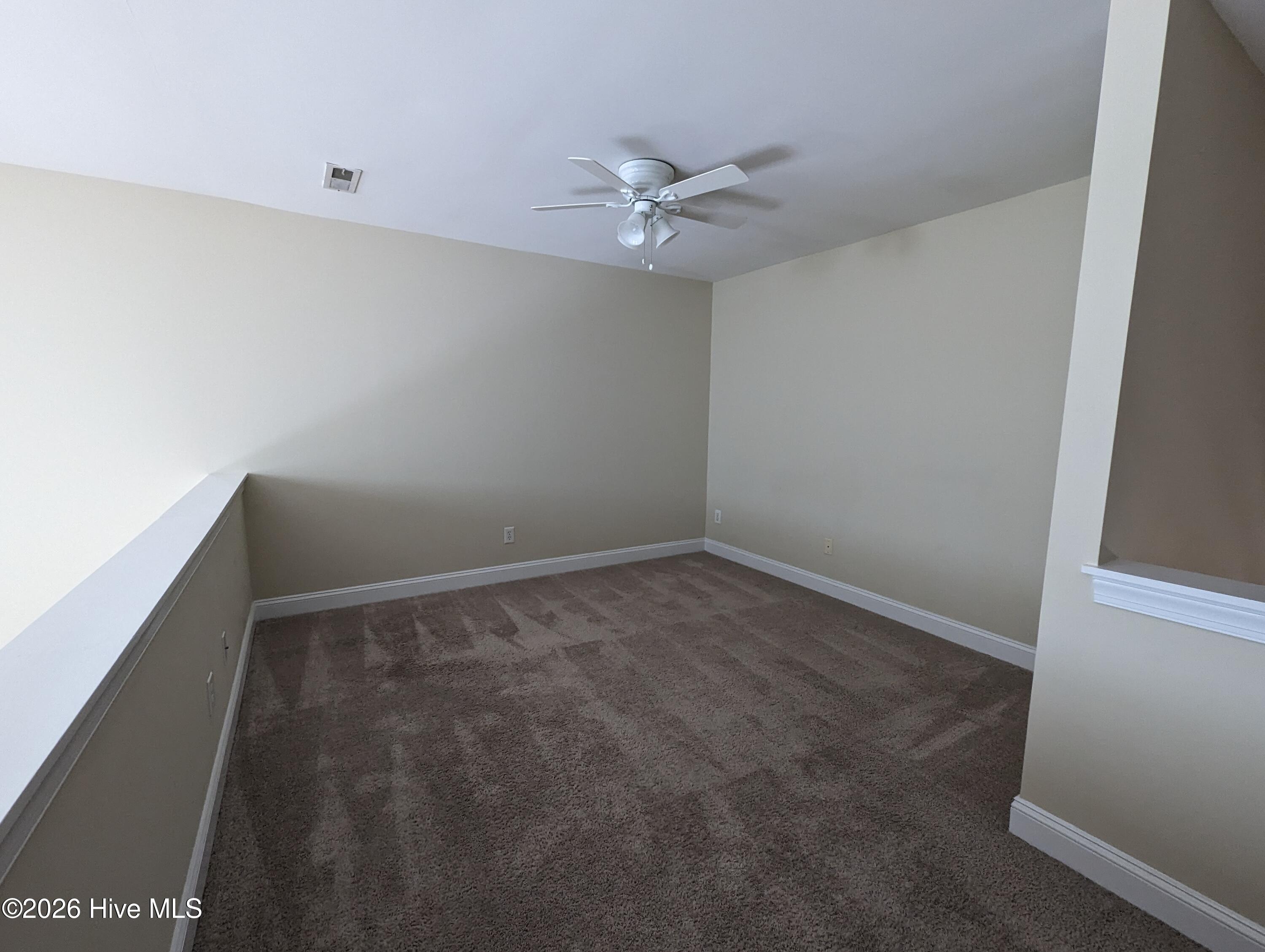 100568232 | Photo 16