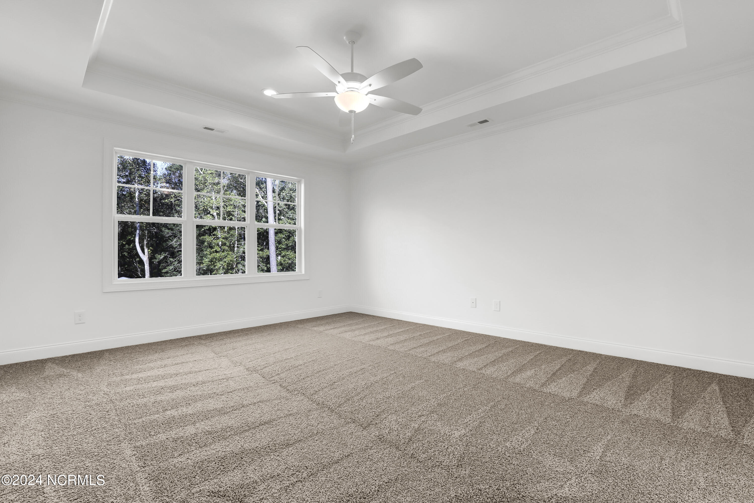 100457688 | Photo 17