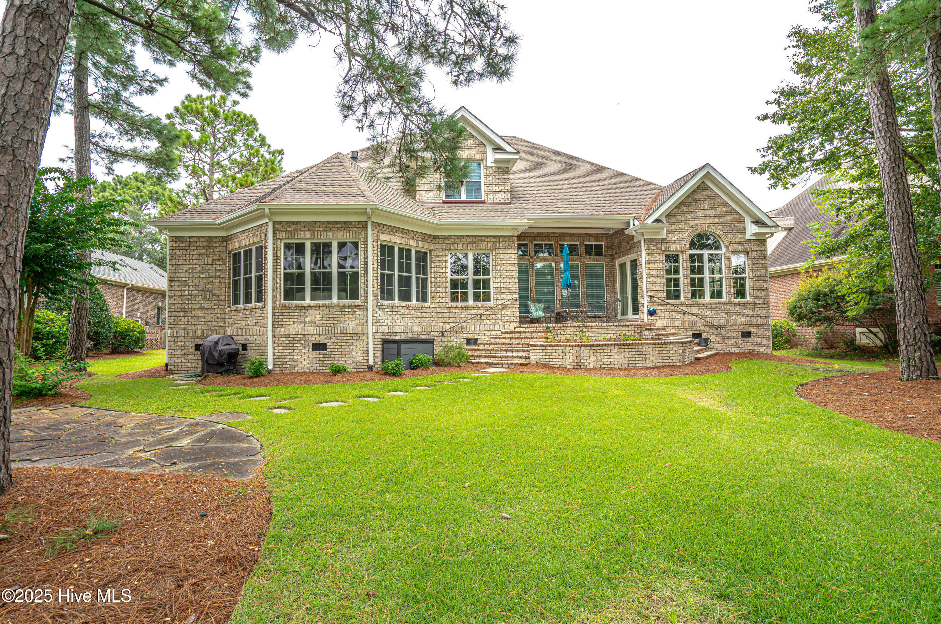 100549675 | Photo 54