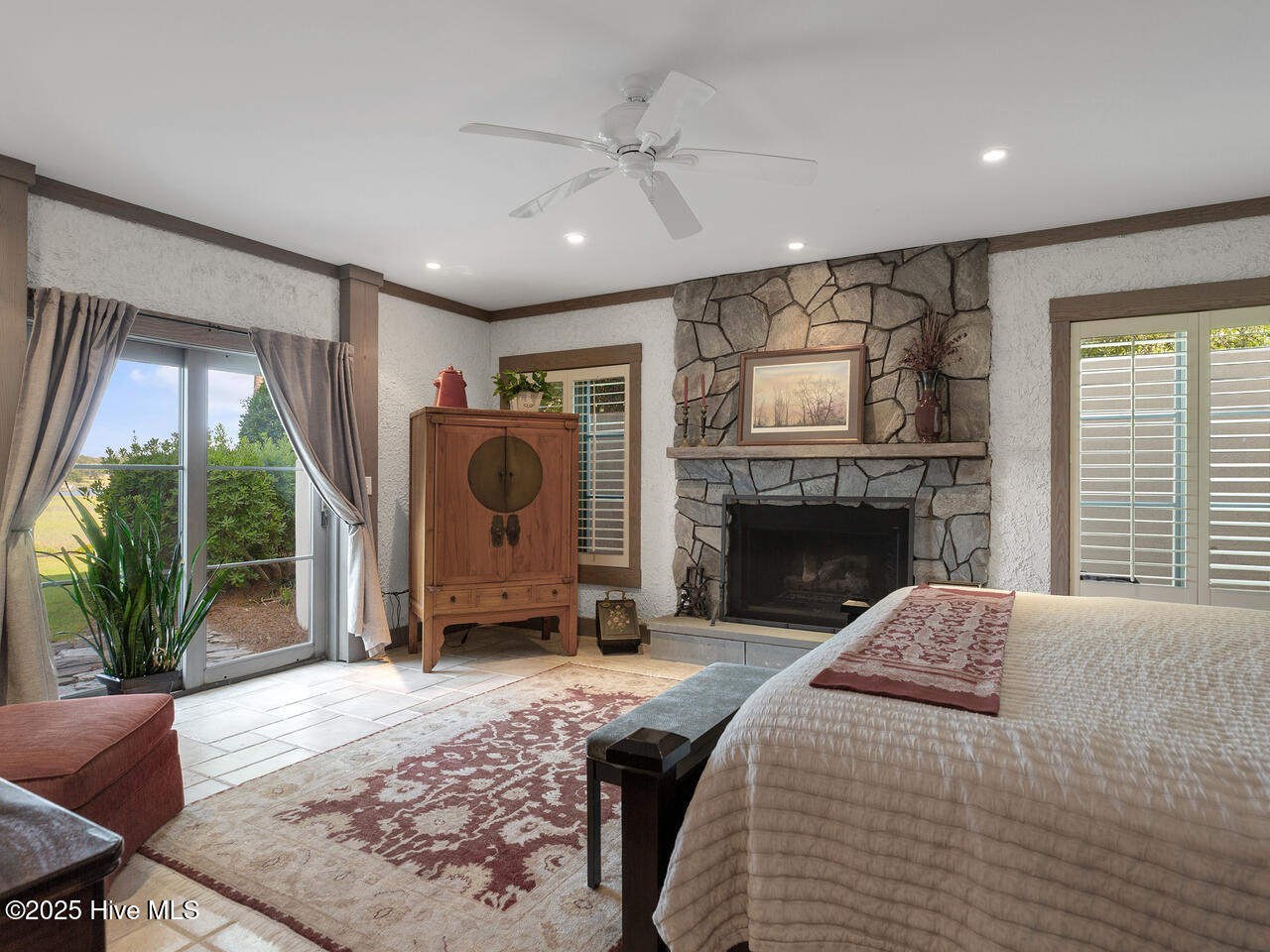 100526080 | Photo 48