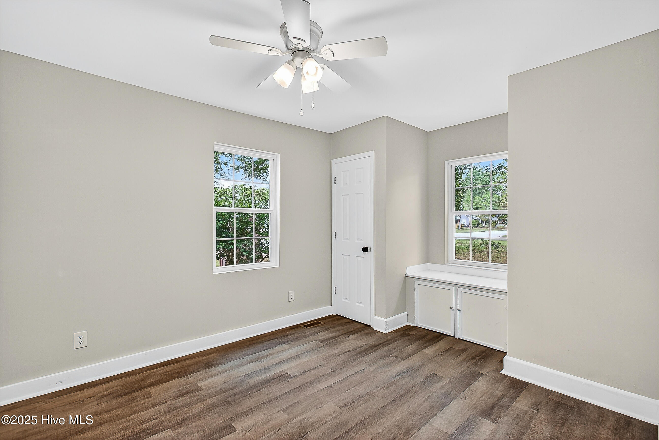 100535237 | Photo 17