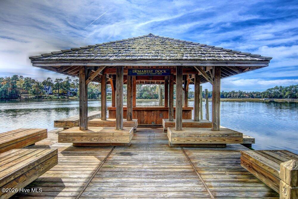 100563966 | Photo 71