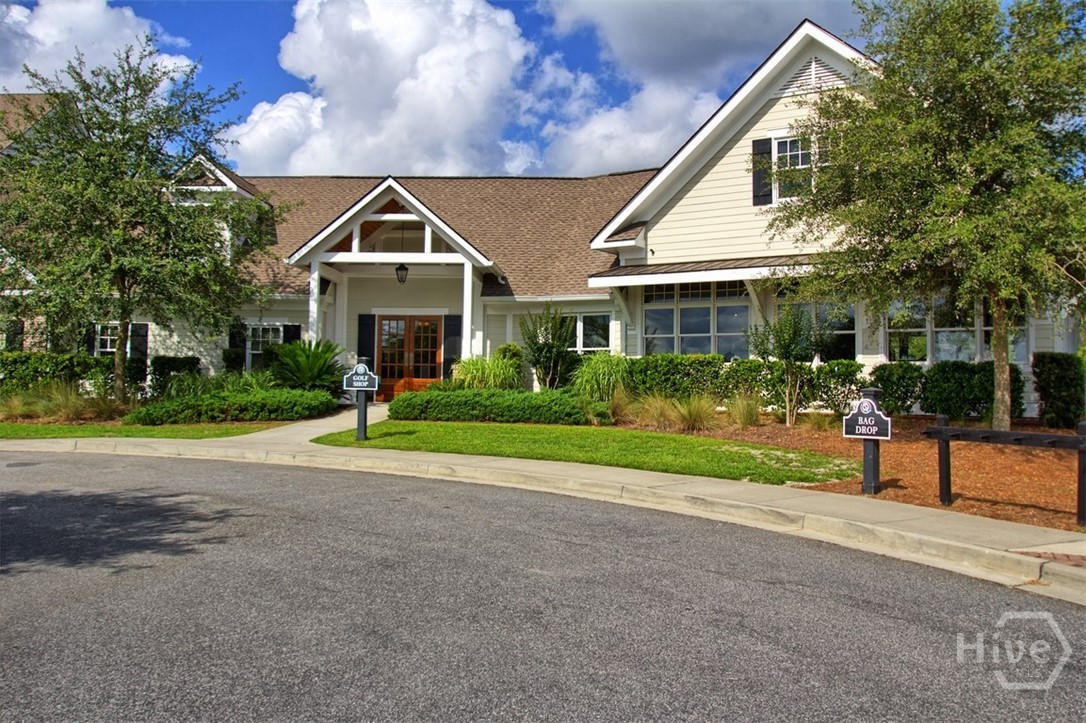 CLUBHOUSE