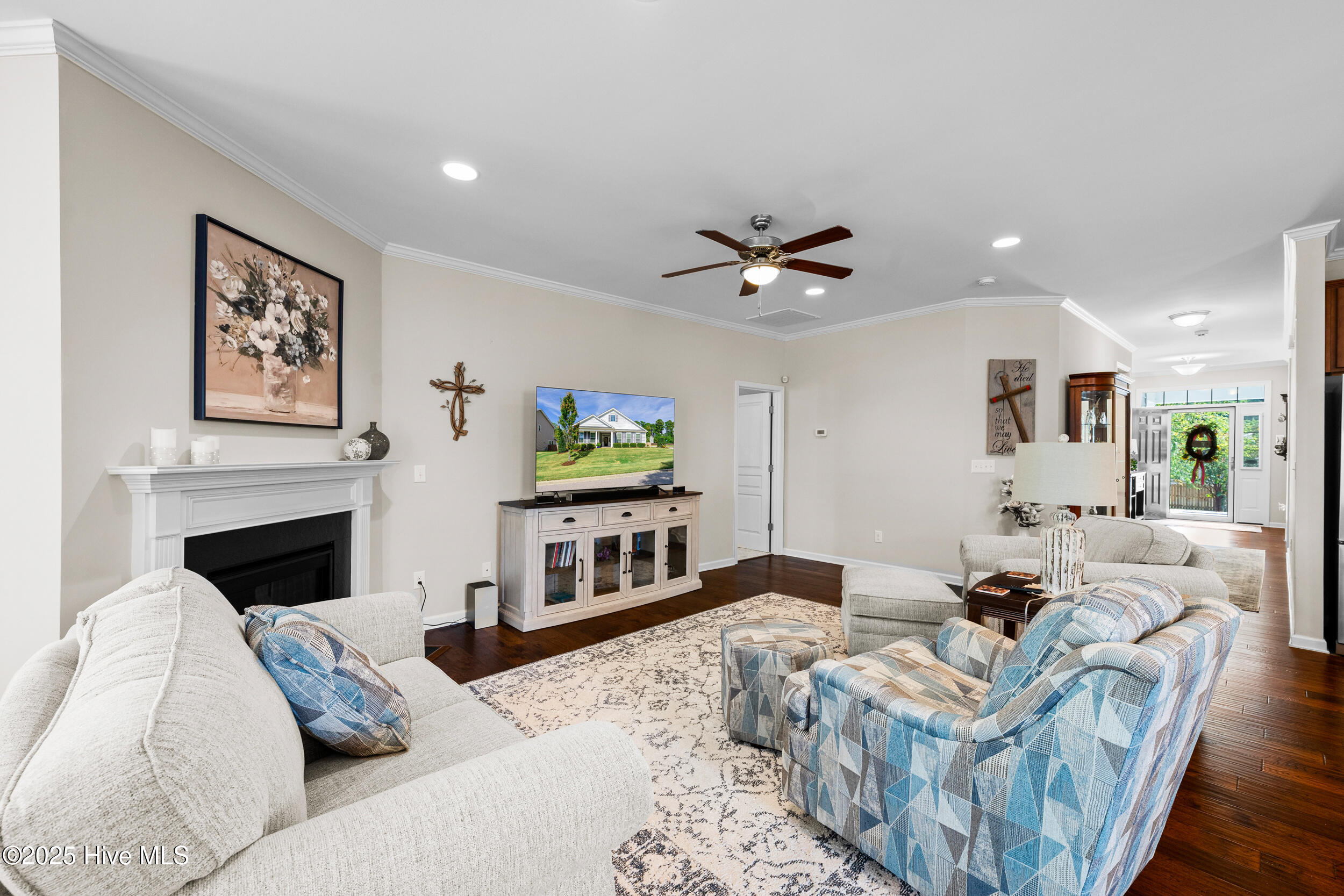 1101 redwood valley ln, Family Rm 3