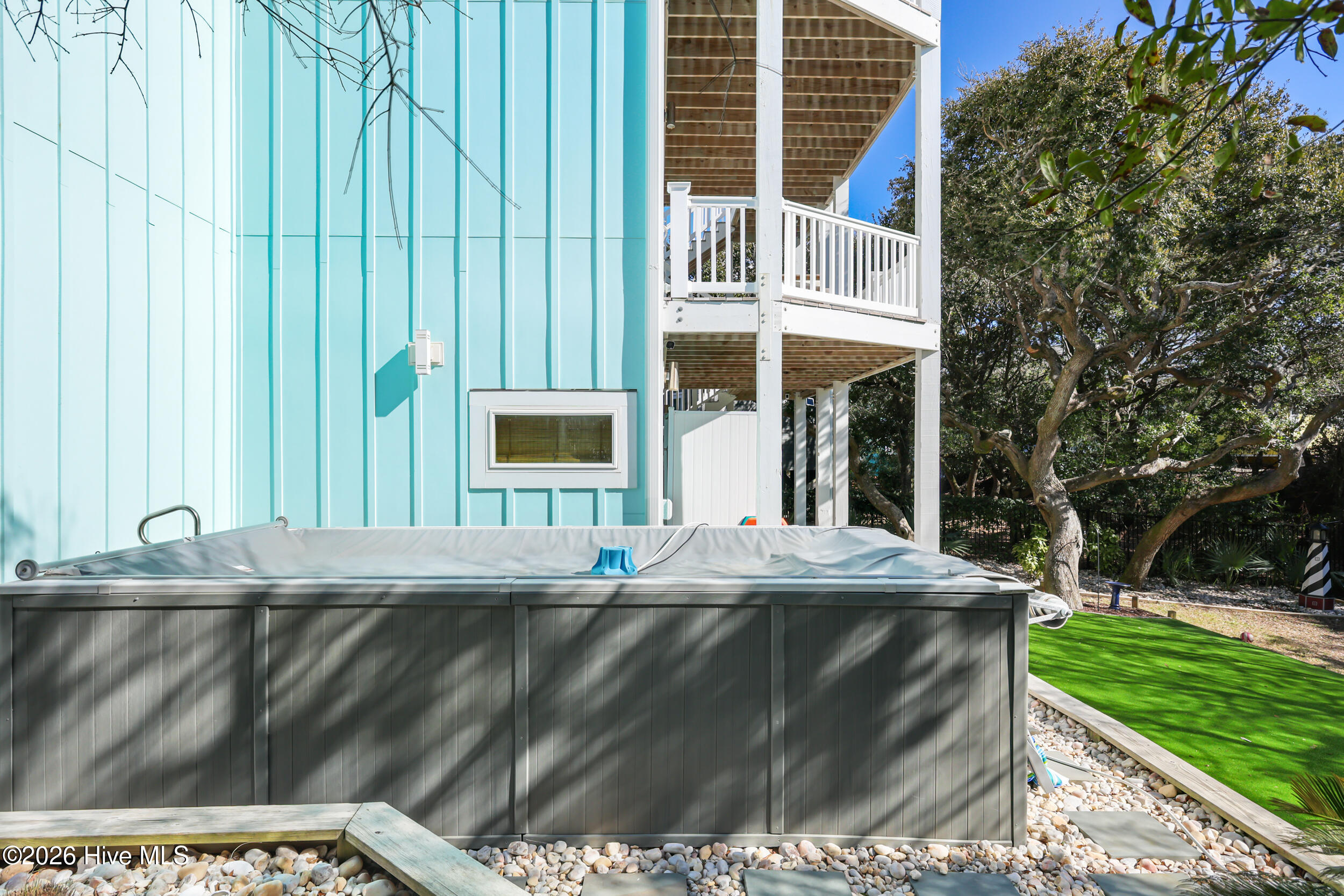 100552984 | Photo 36