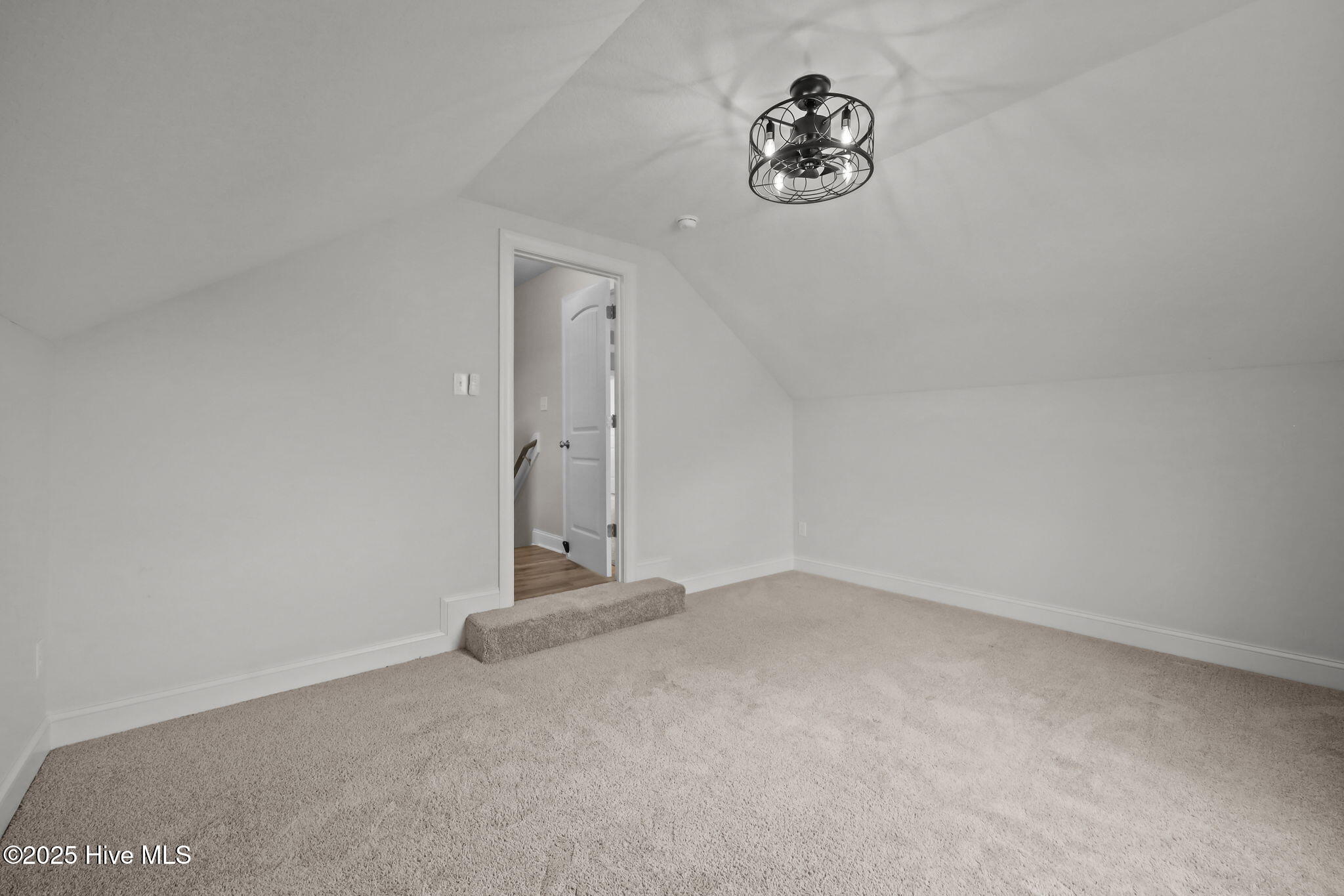 100516822 | Photo 20