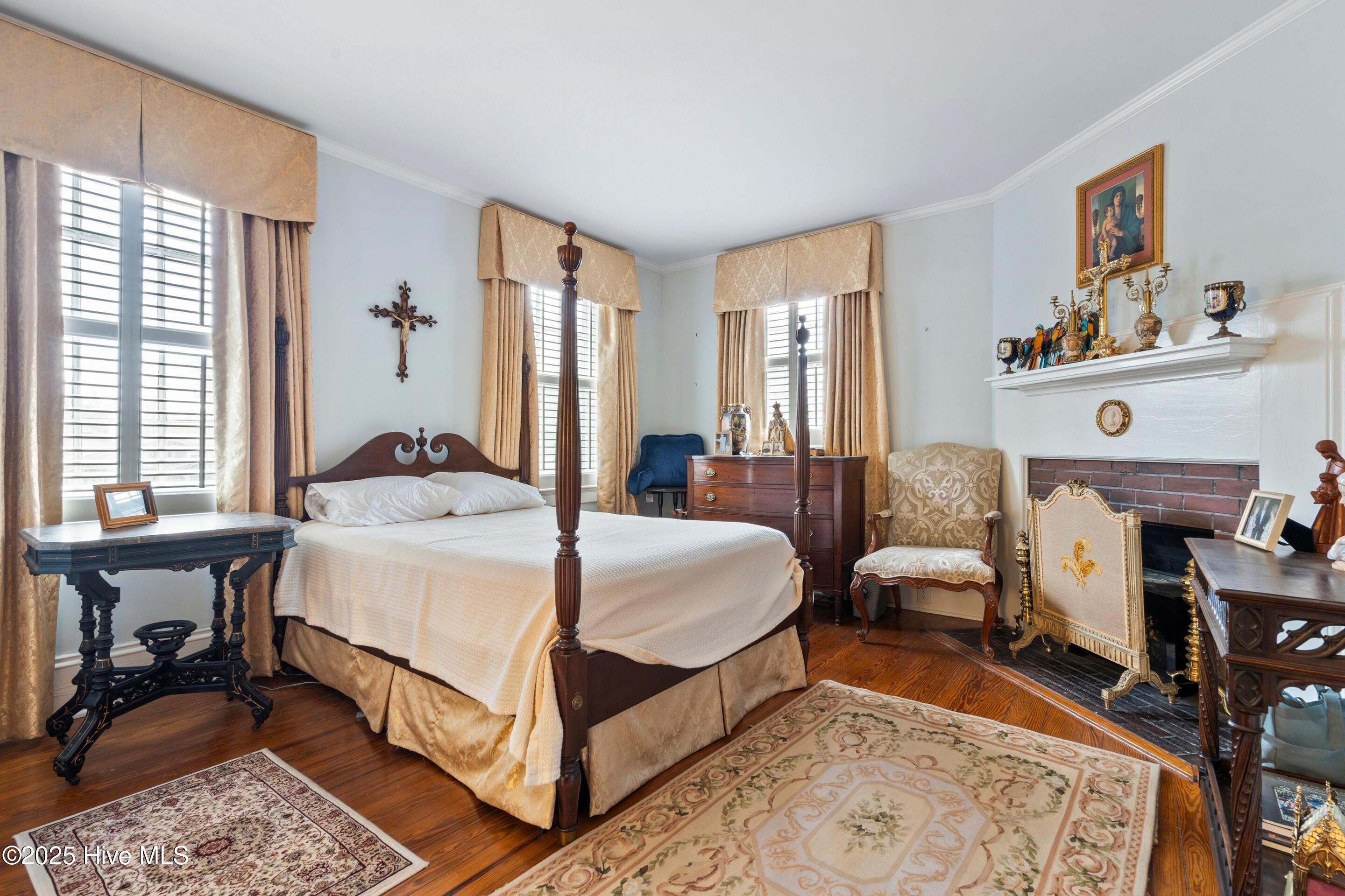 100553658 | Photo 50