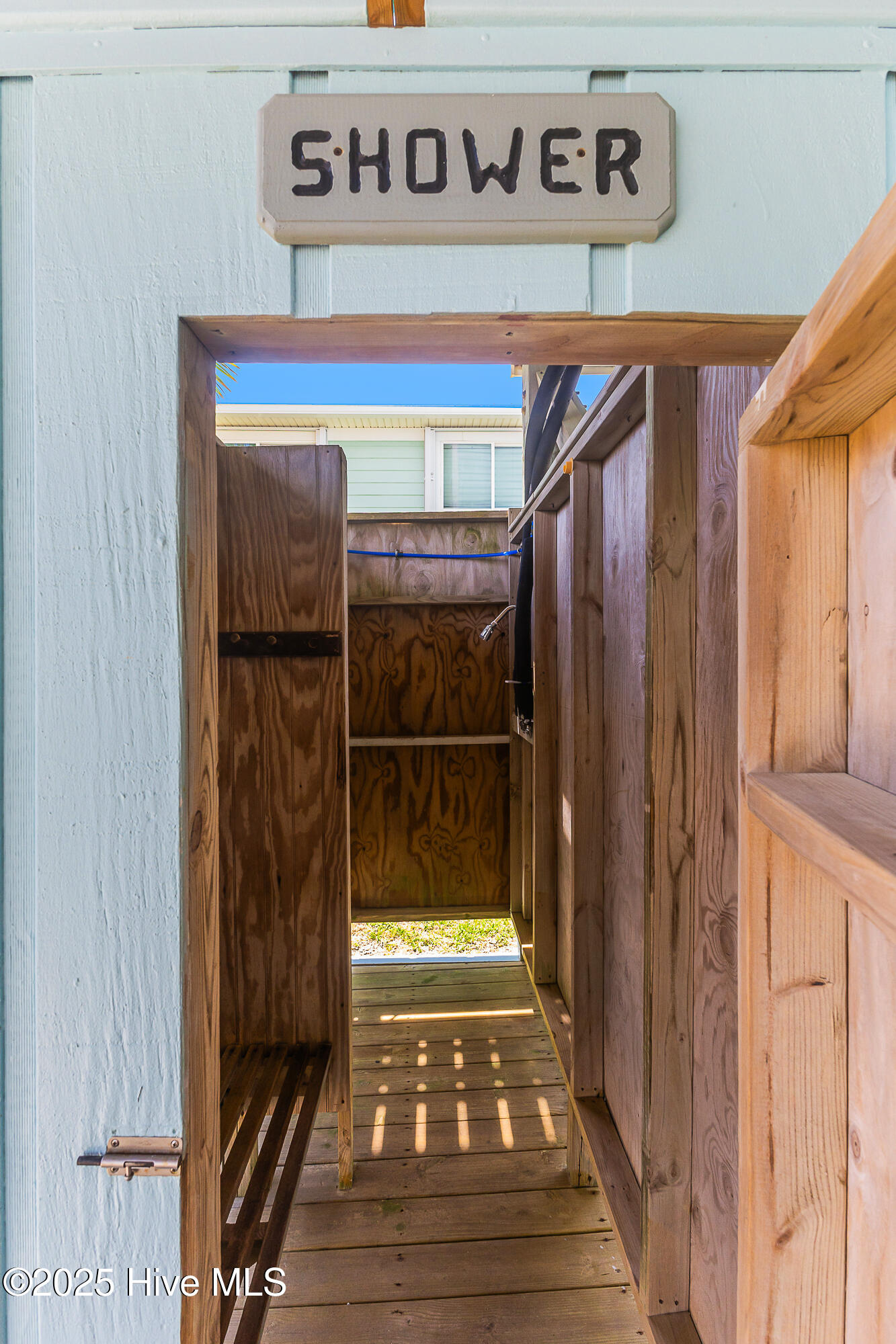 100515525 | Photo 37