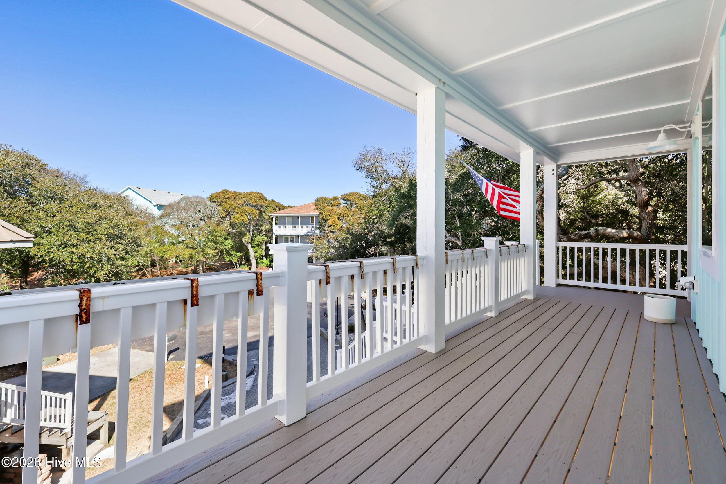 100552984 | Photo 44