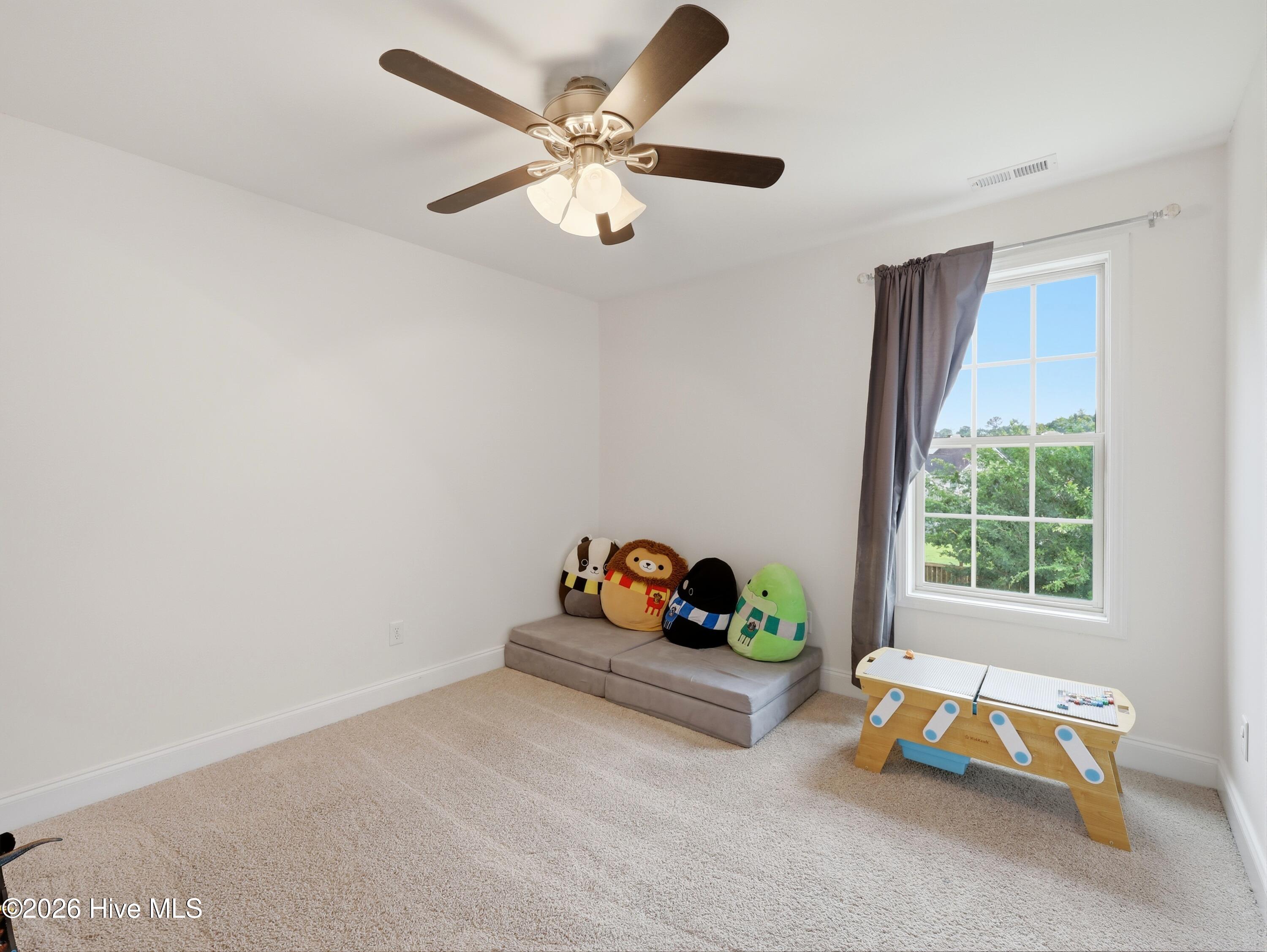 200 Wedgefield Circle,Maple Hill
