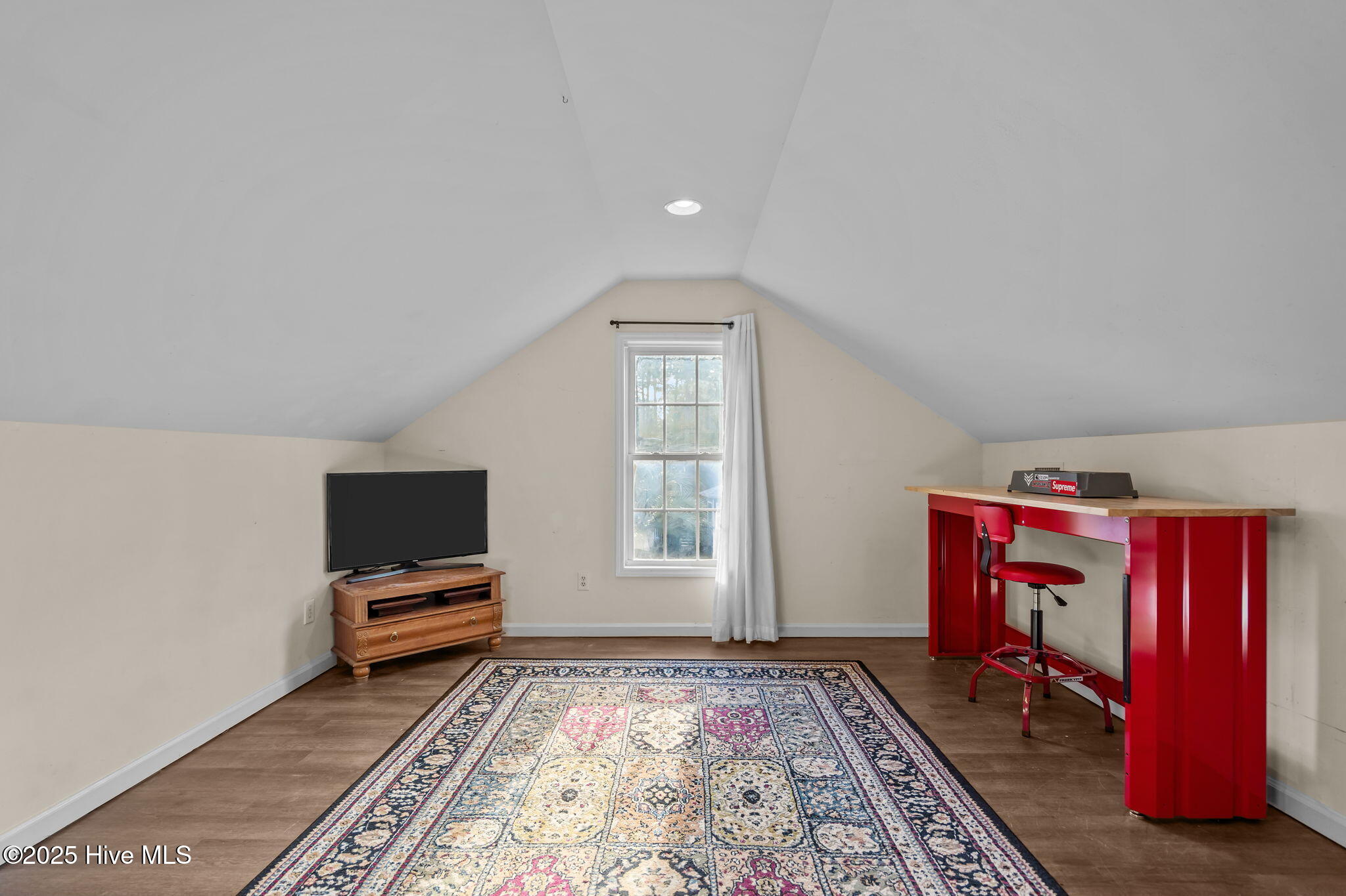 100536417 | Photo 32