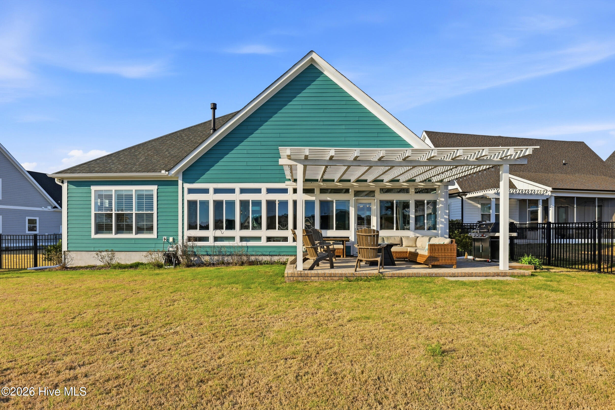 100562298 | Photo 62