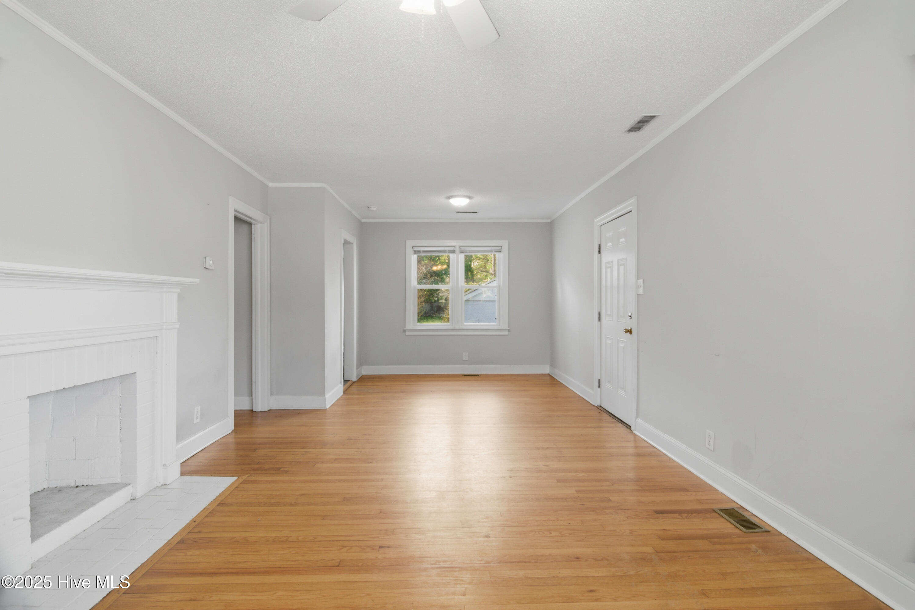 100544721 | Photo 12