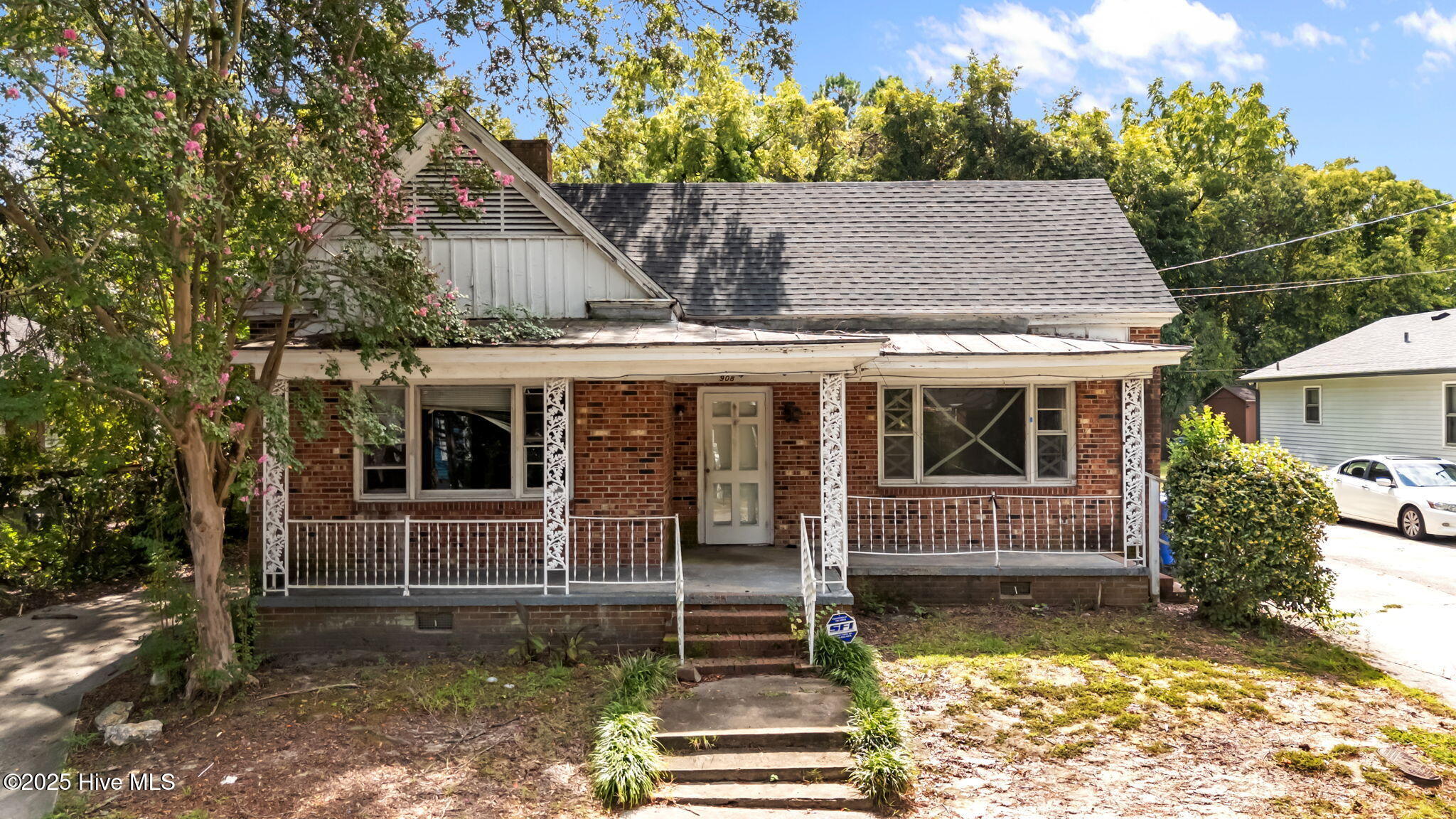 Property at 908 Vance Street