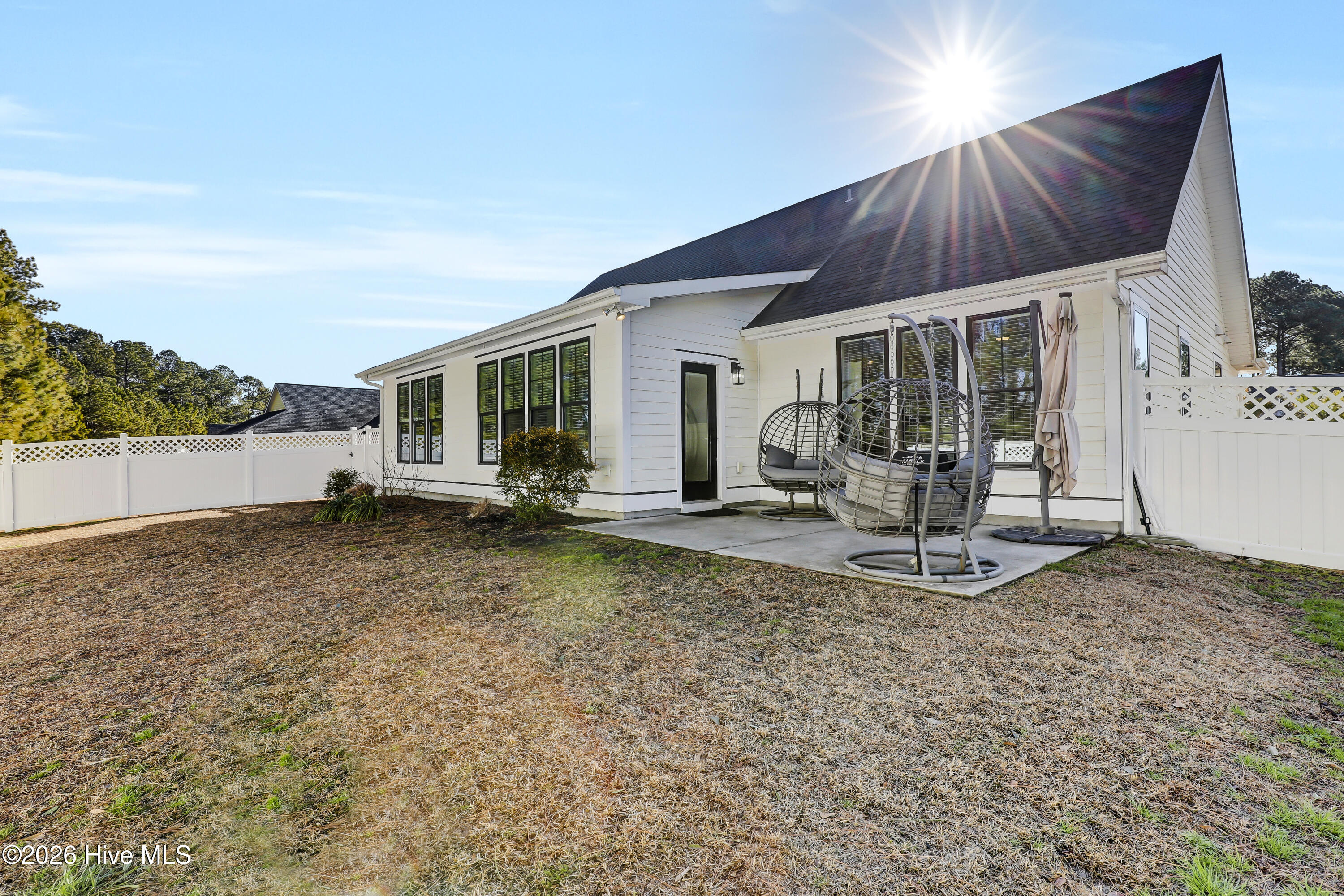 100556741 | Photo 43