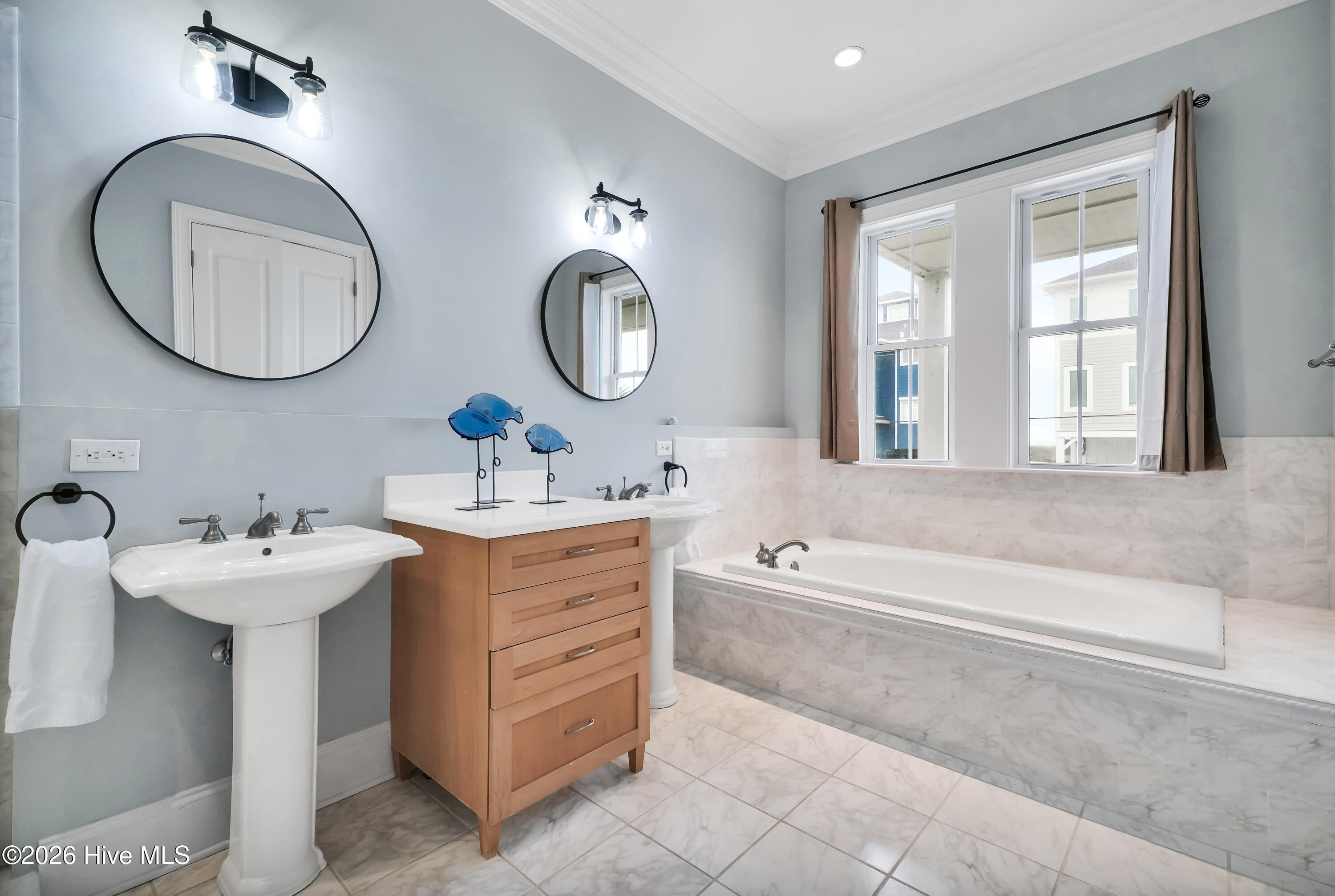 100561238 | Photo 18