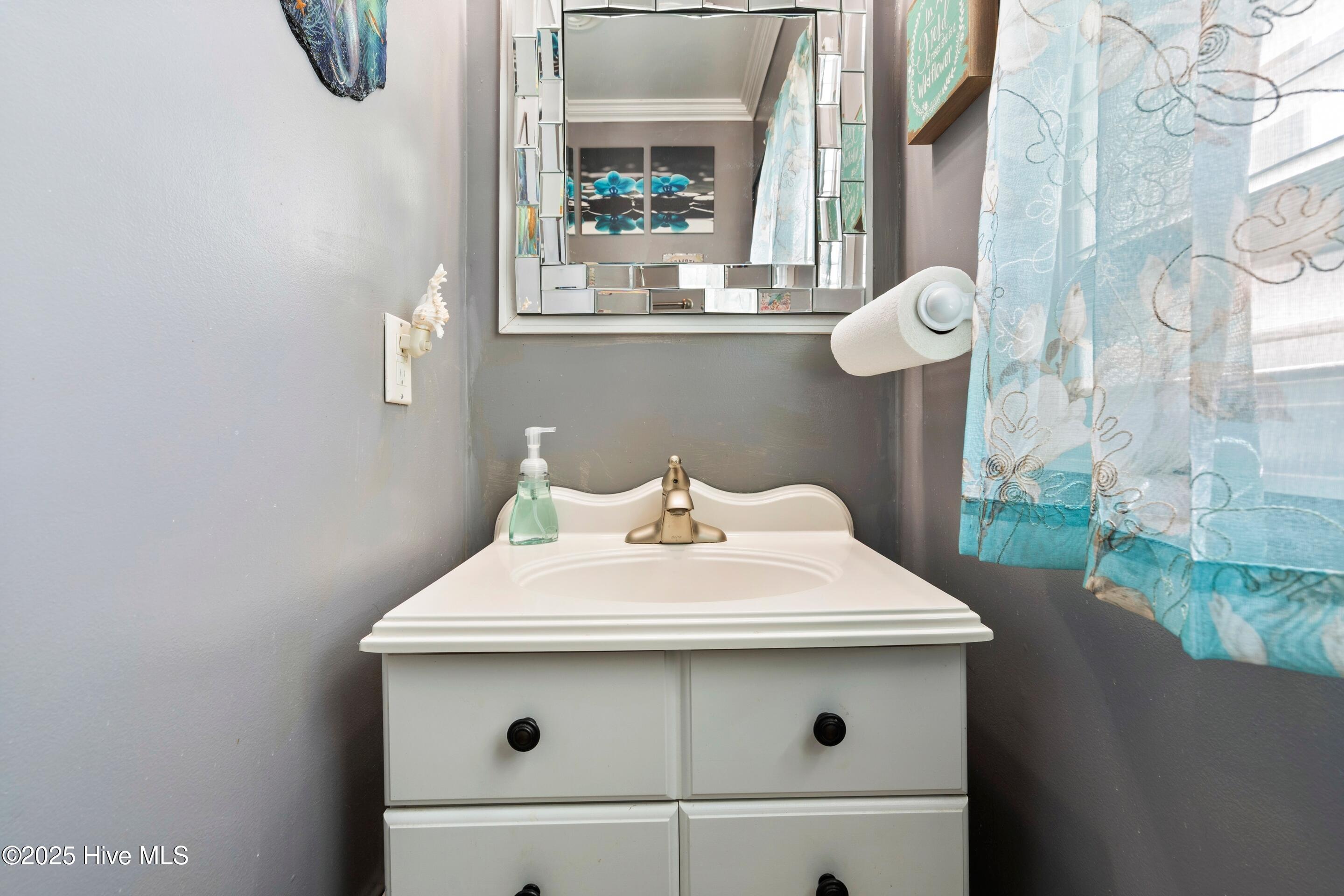 100510078 | Photo 29