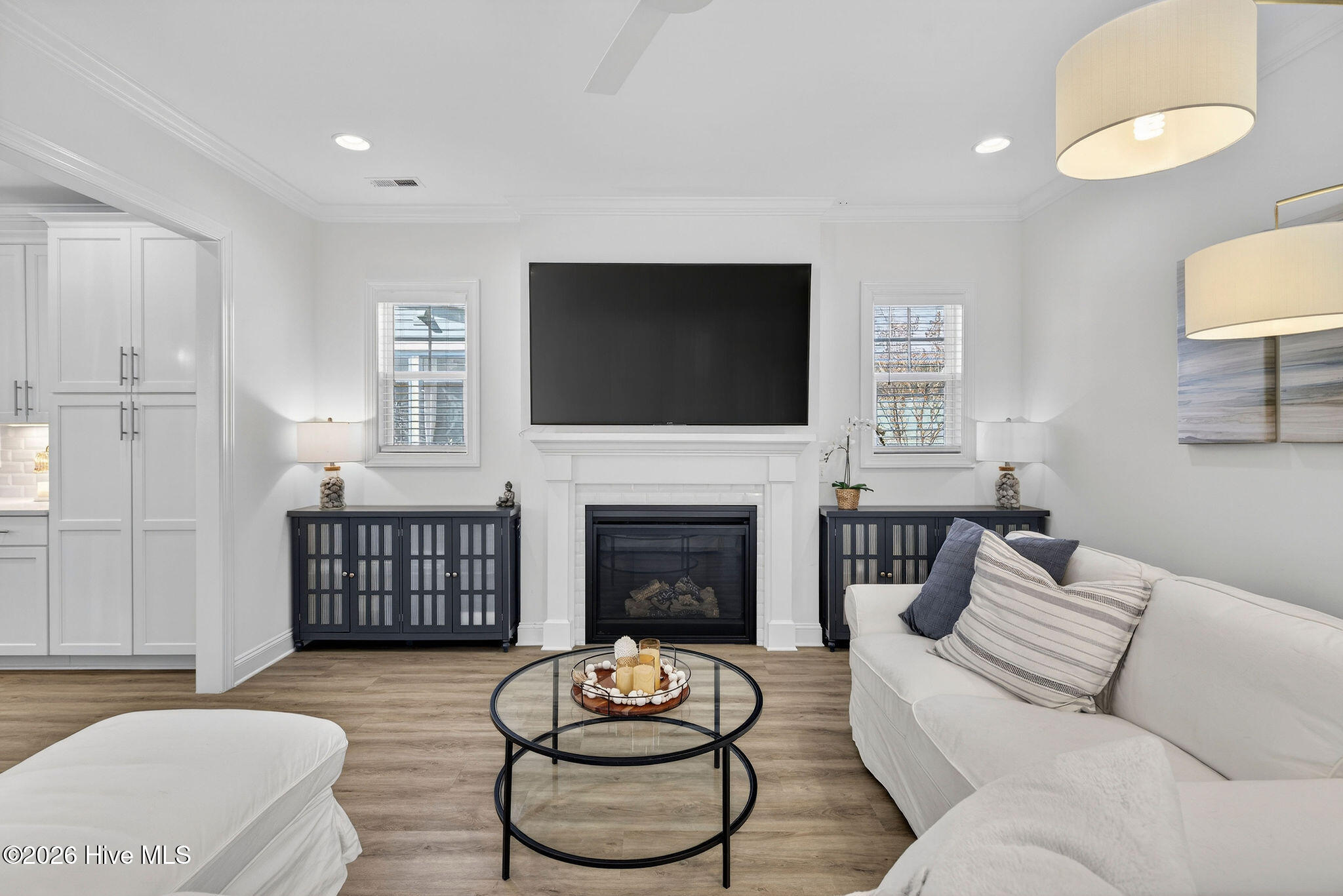 100554120 | Photo 17