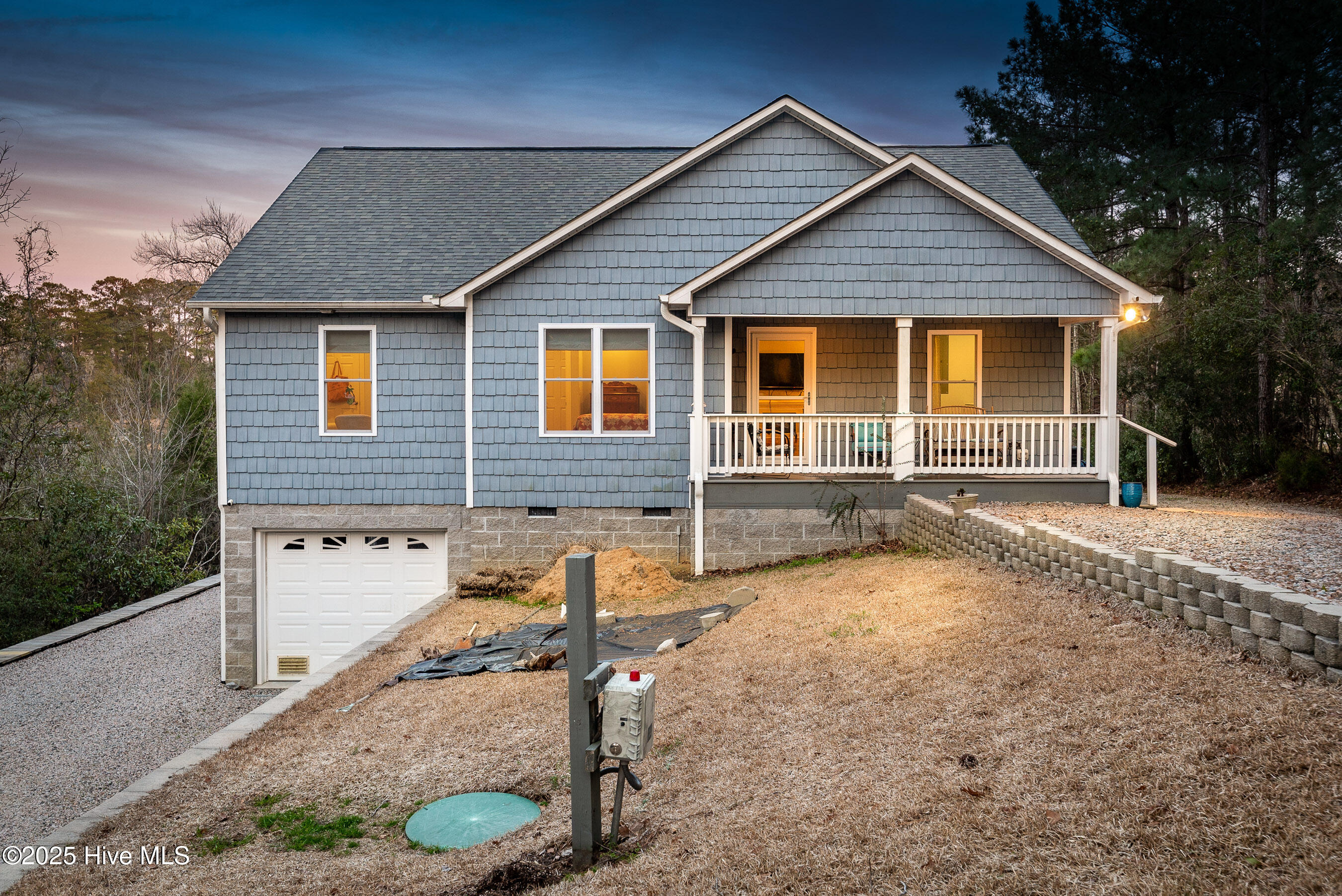 Homes for sale in Chocowinity, NC | 119 Bluff Rd, Chocowinity, NC 27817 | MLS# 100497387