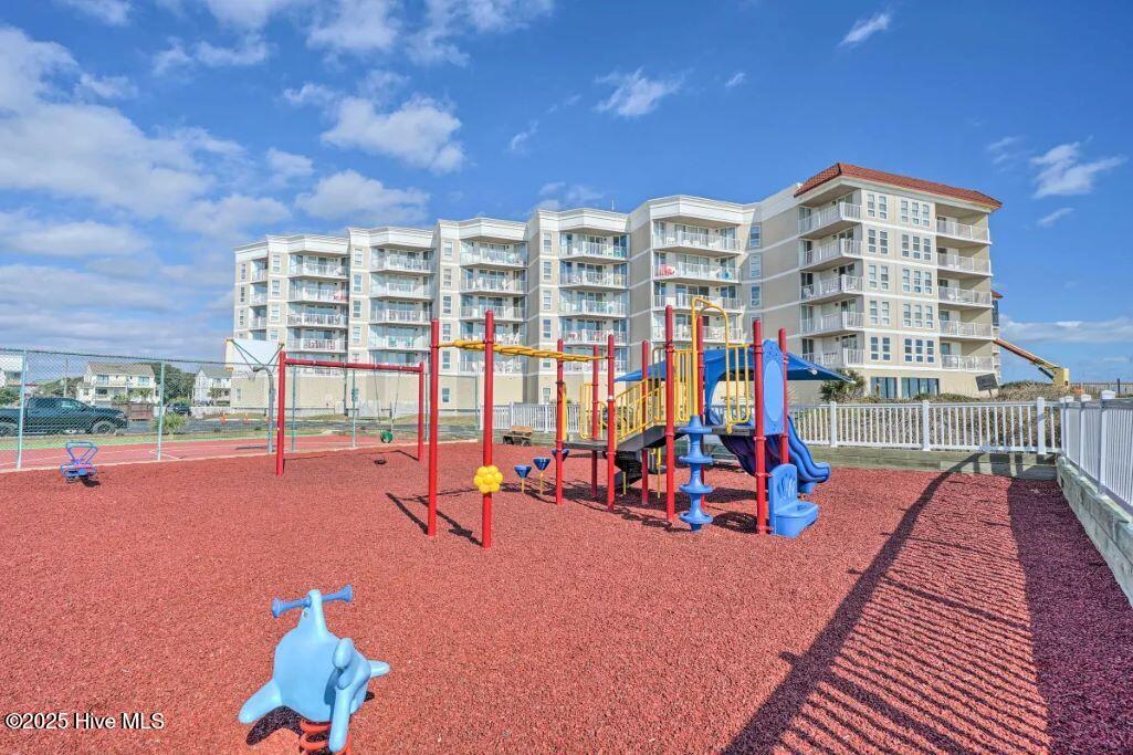 100540740 | Photo 37